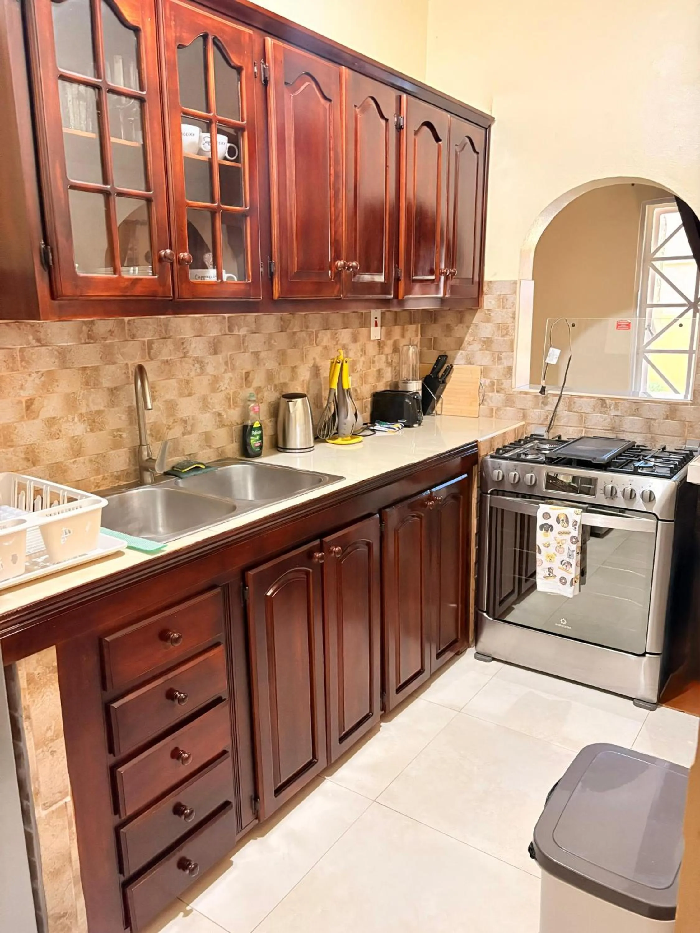 White House by White River