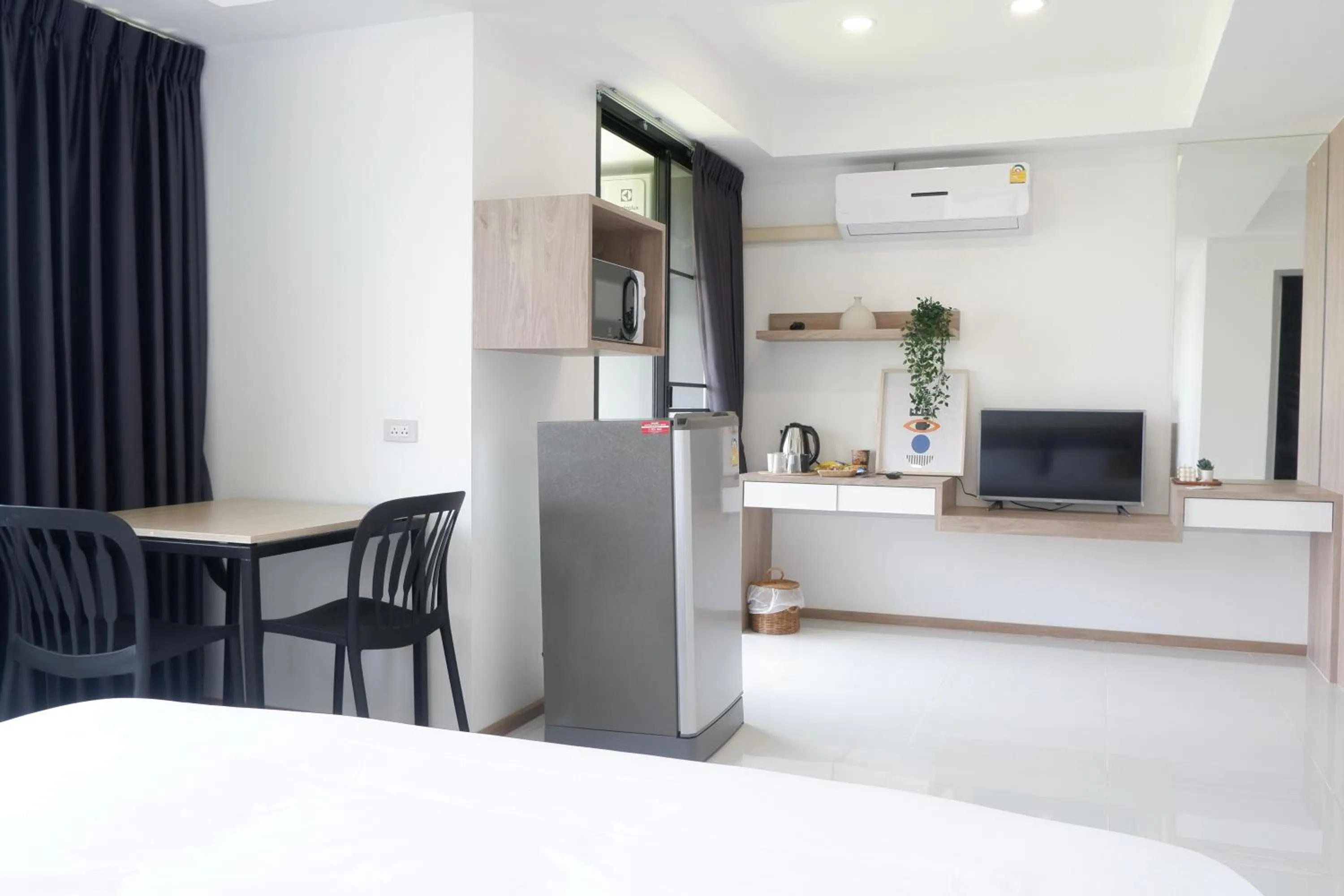 minibar, Bed in Darin Chiangmai Hotel and Residence