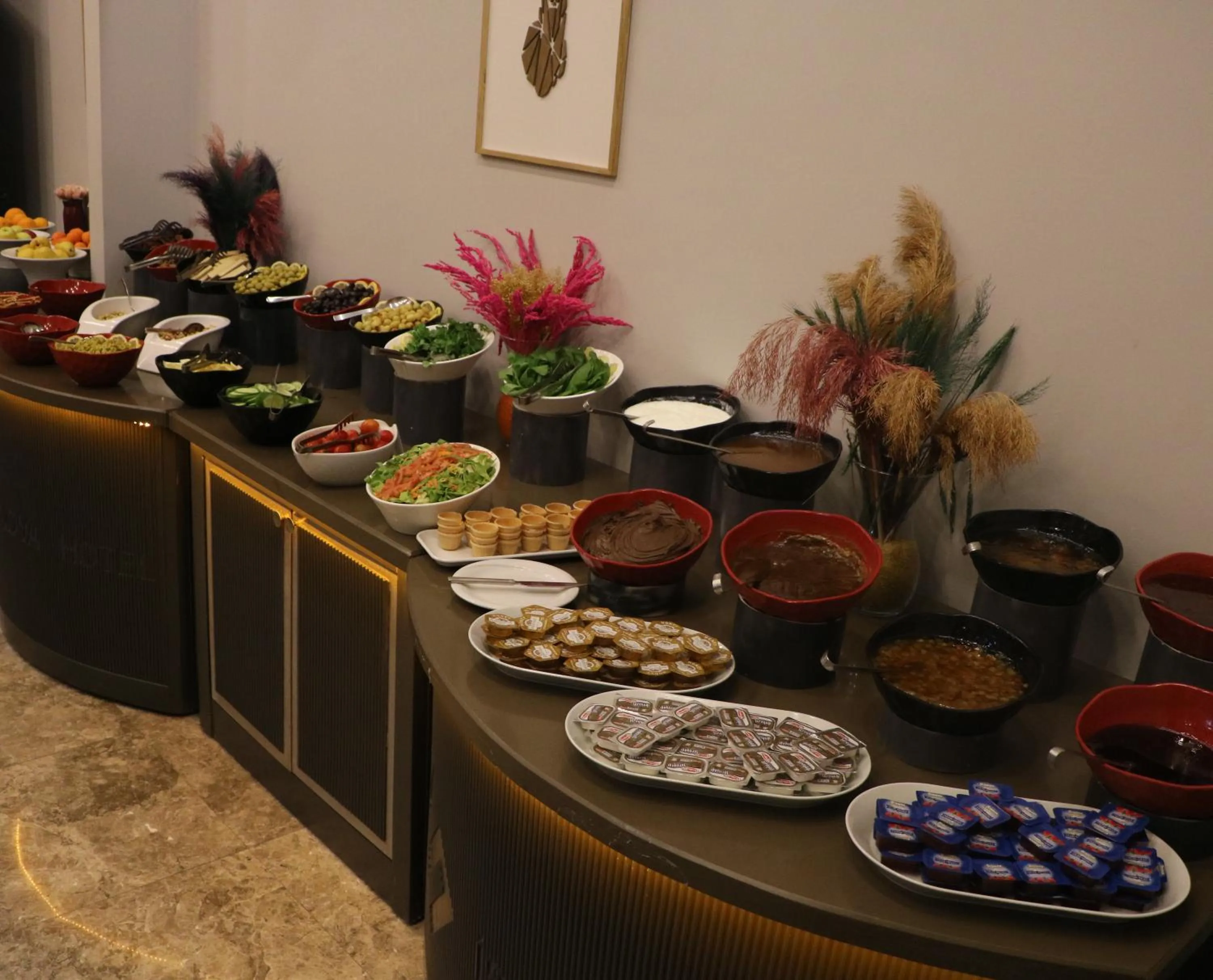 Breakfast in Isnova Hotel Airport