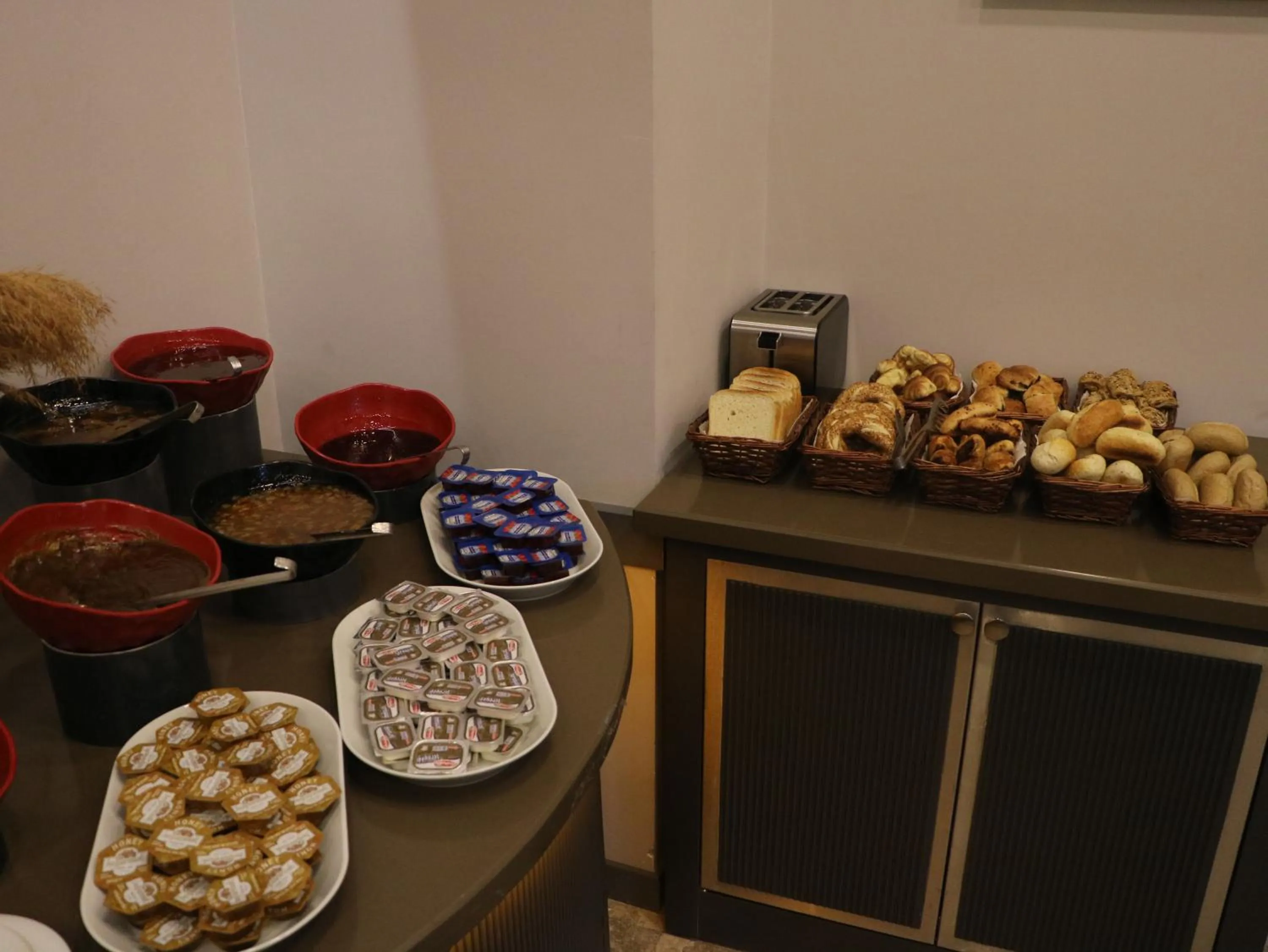 Buffet breakfast in Isnova Hotel Airport