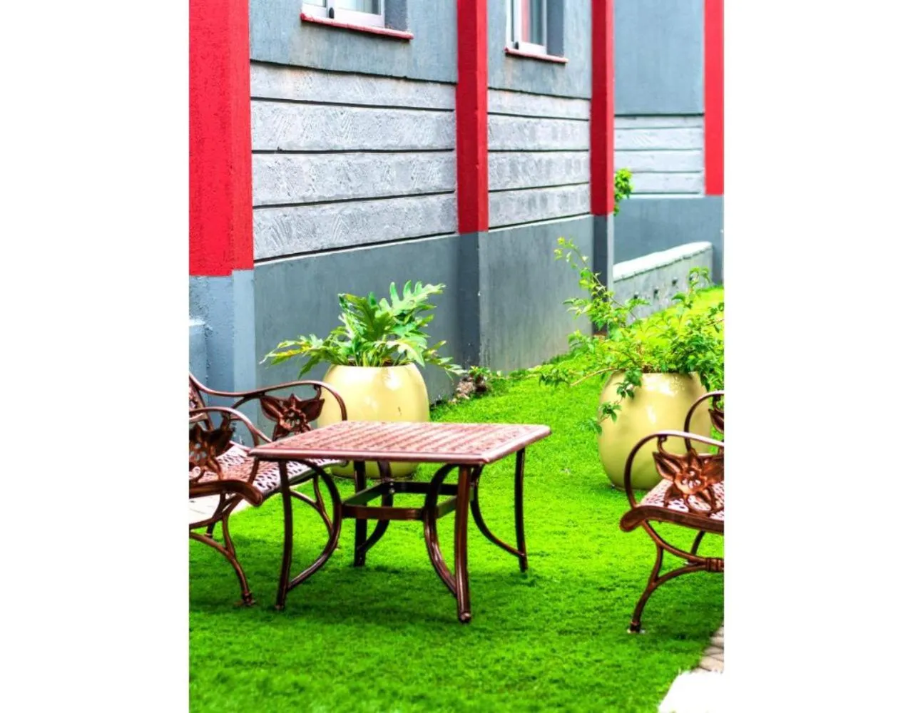 Property building in Blooming Suites