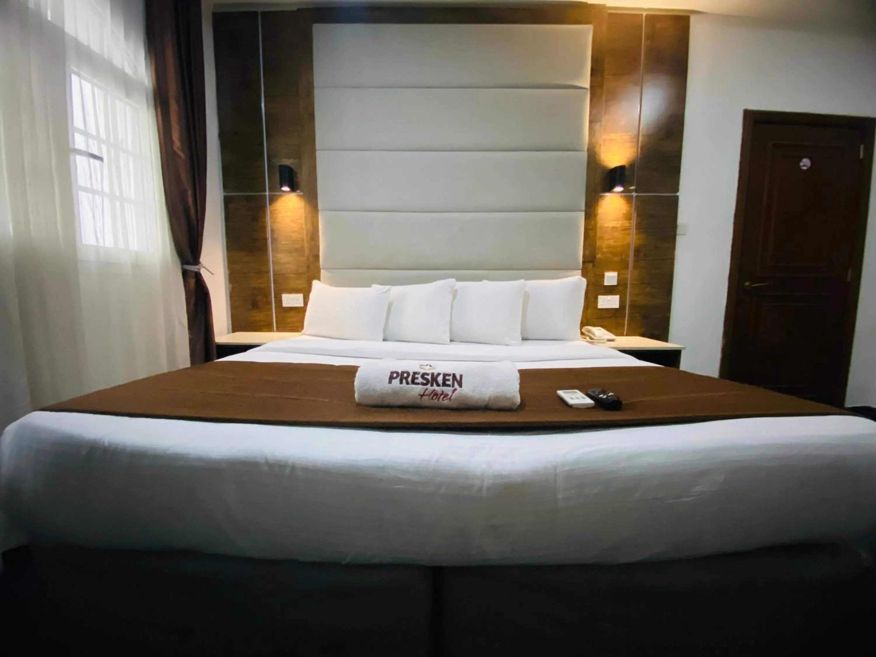 Bed in PRESKEN WHITE HOUSE