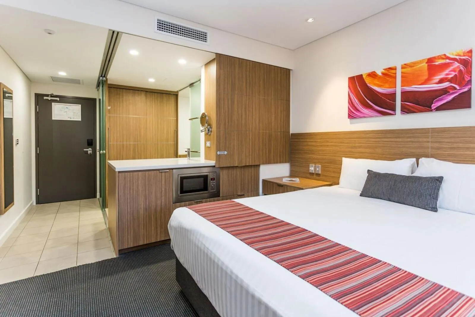 Bedroom, Bed in Country Comfort Perth