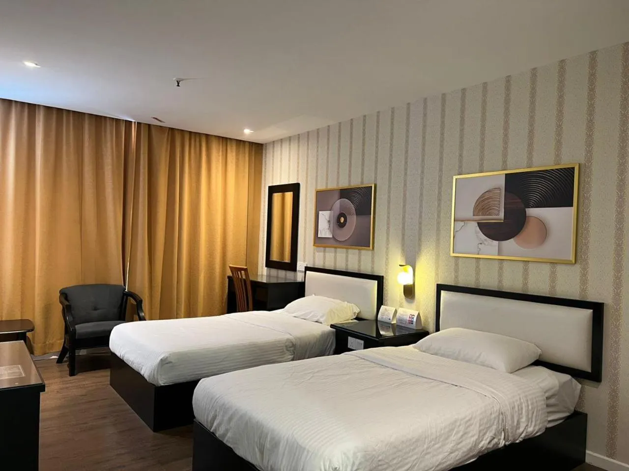 Bed in Remington Hotel