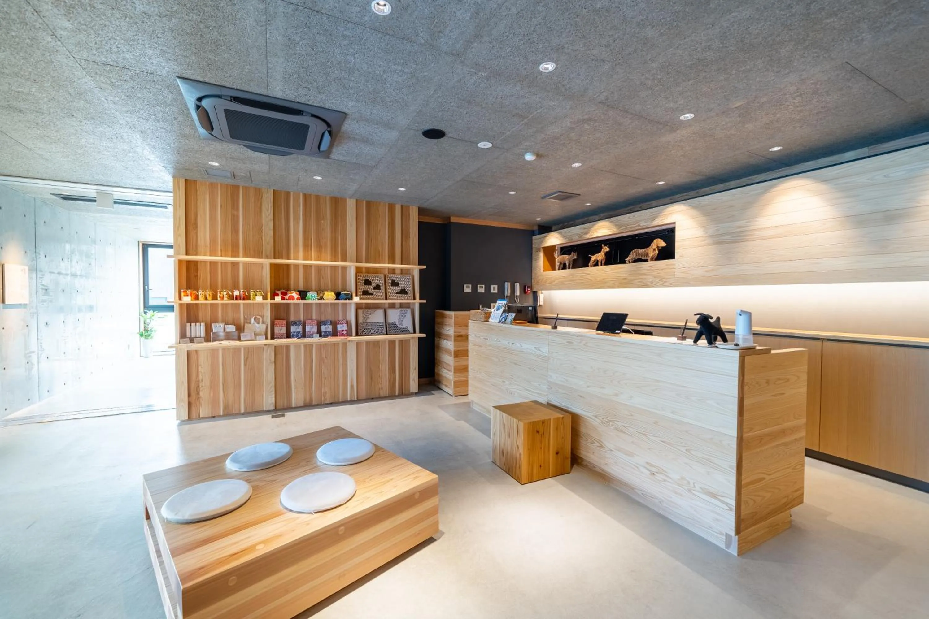 Lobby or reception in Enokiya Ryokan