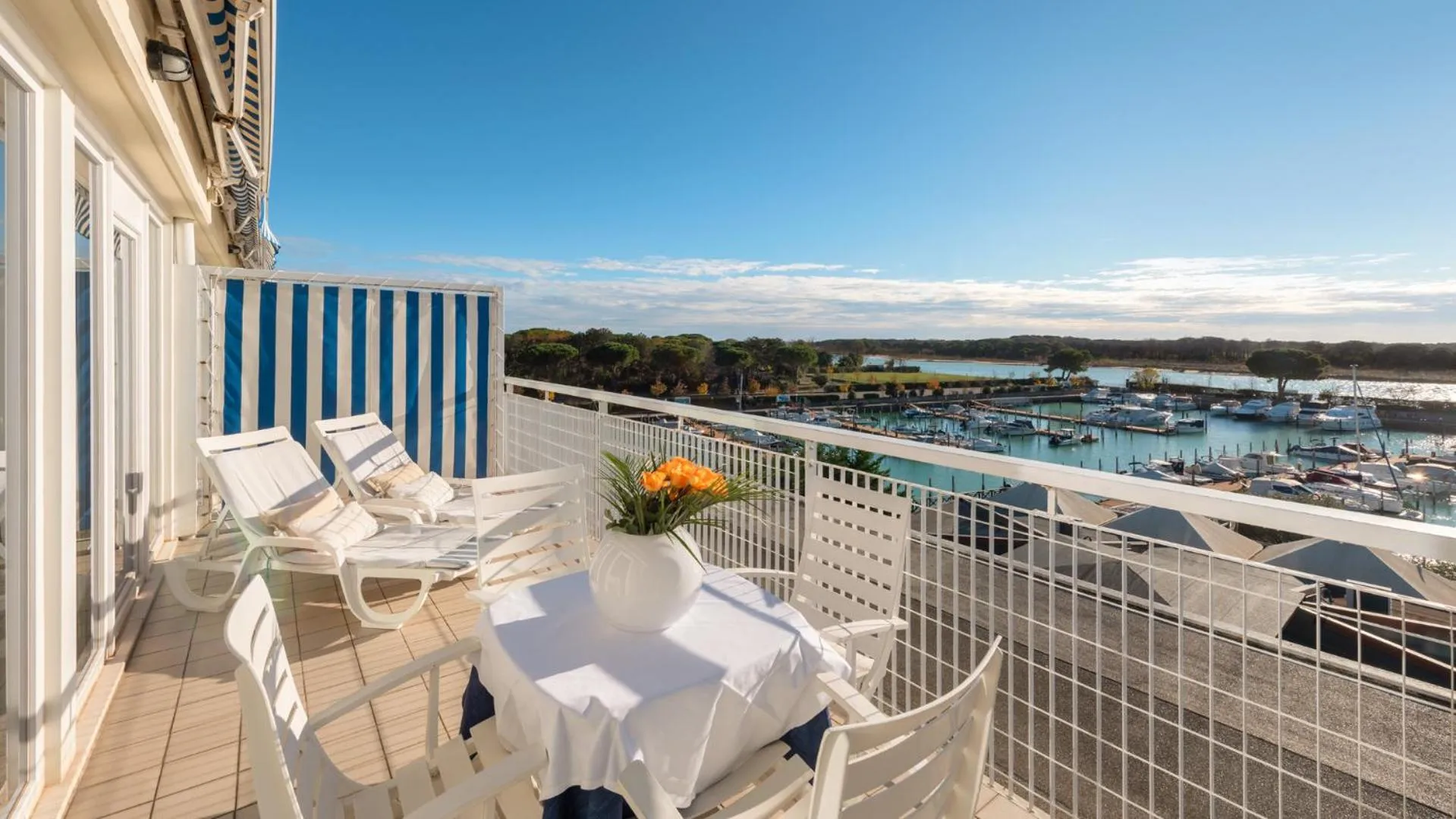 Balcony/Terrace in Hotel Marina Uno