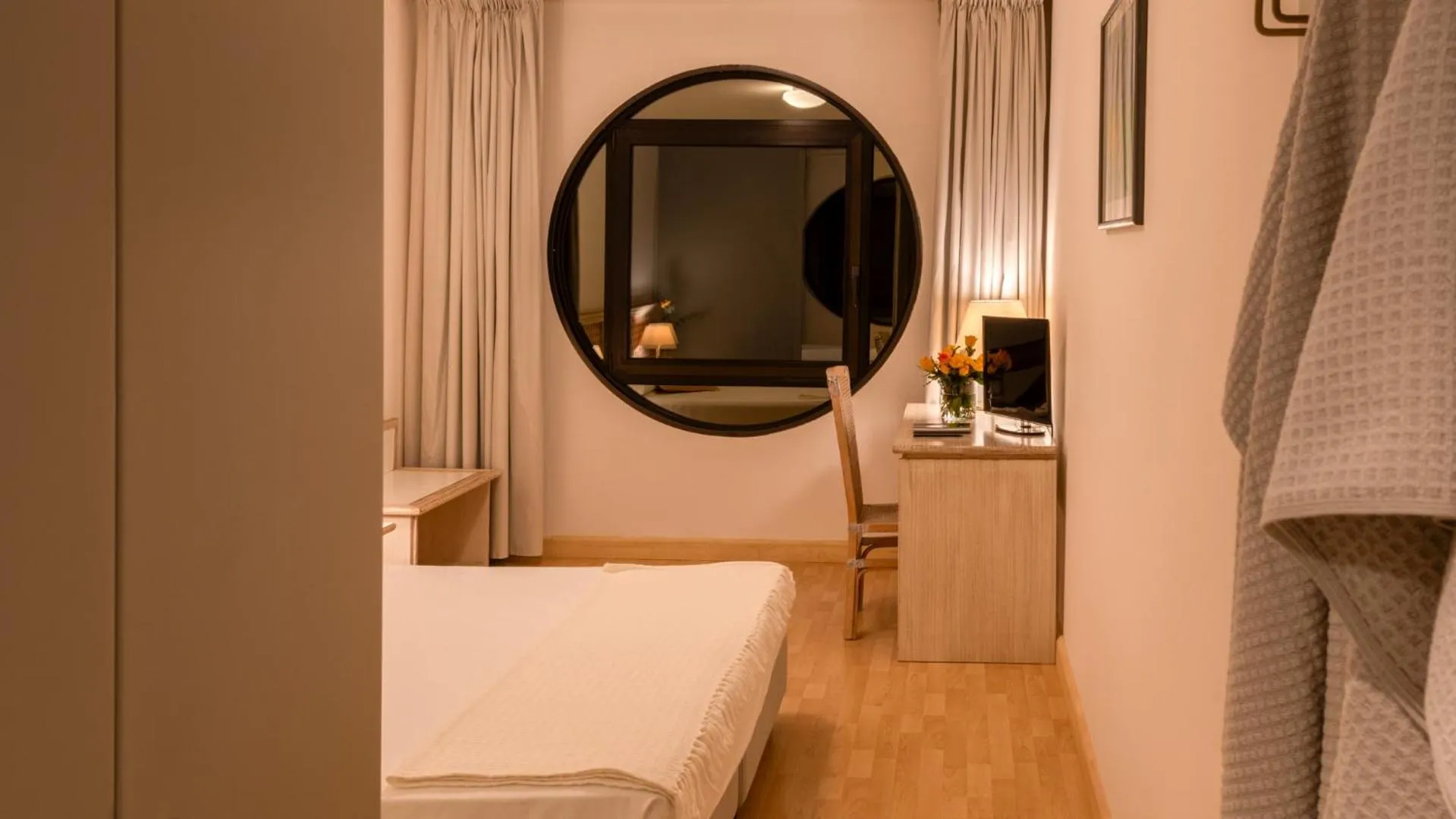 Bedroom, Bed in Hotel Marina Uno