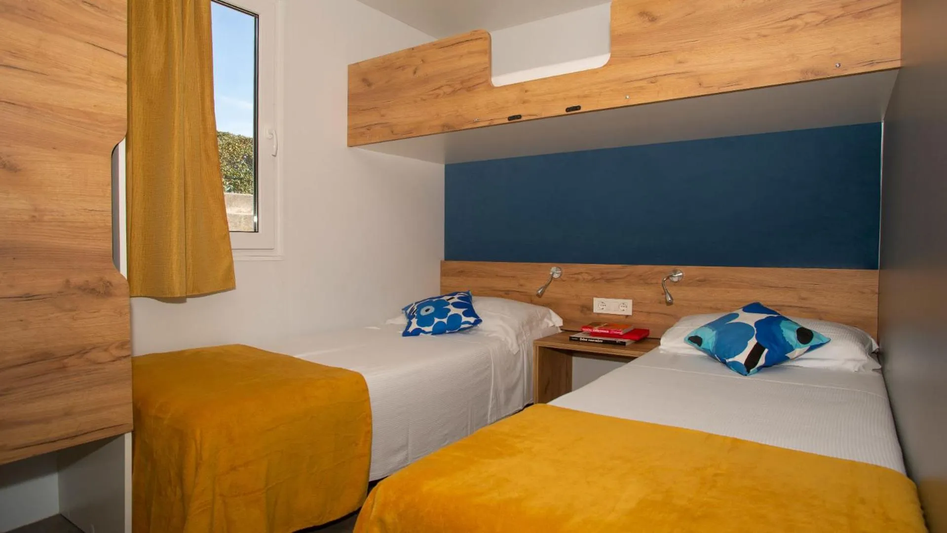 Bedroom, Bed in Hotel Marina Uno