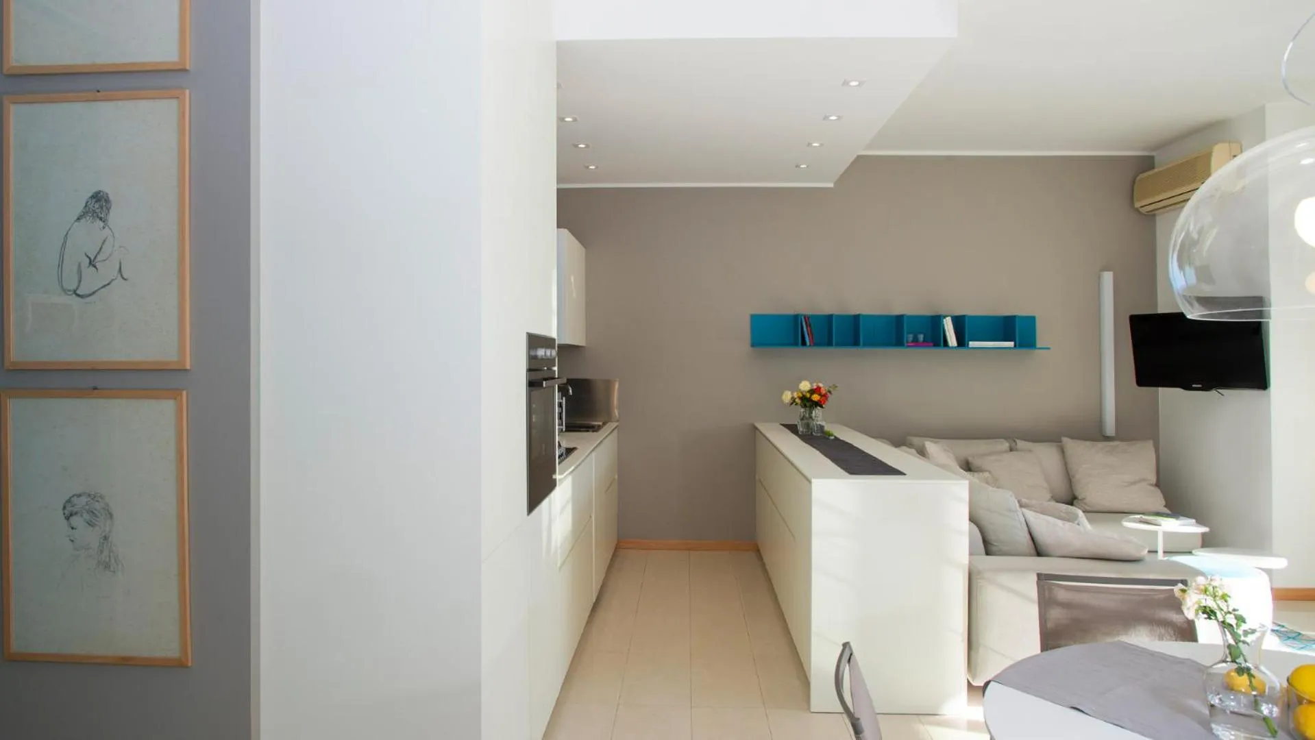 TV and multimedia in Hotel Marina Uno