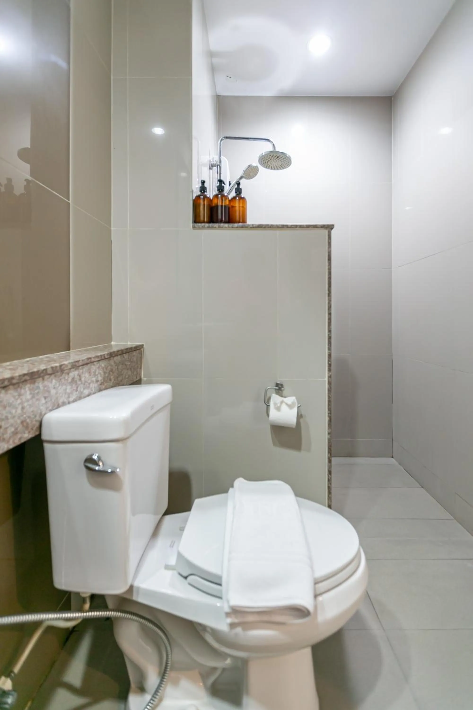 Bathroom in Farthai Residence