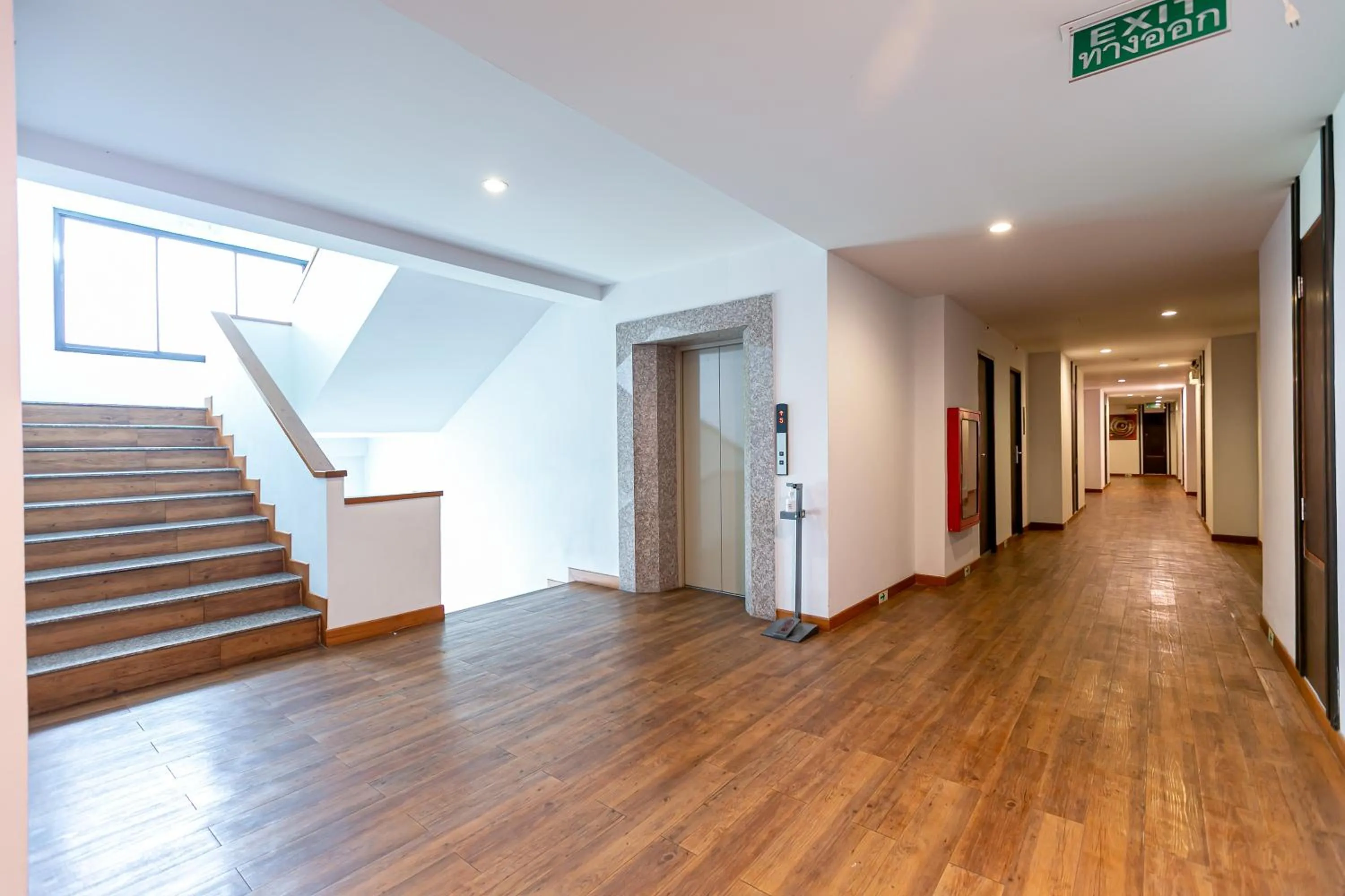 Decorative detail in Farthai Residence