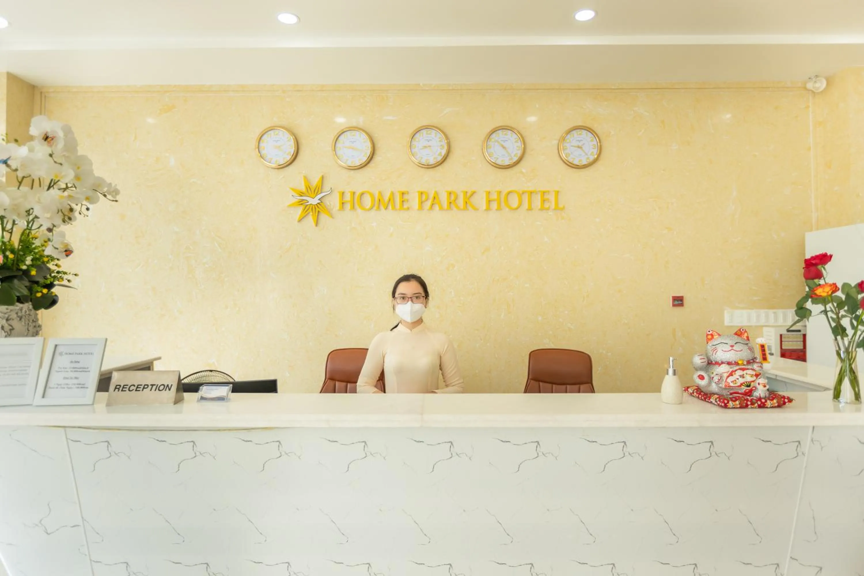Lobby or reception in Home Park Hotel