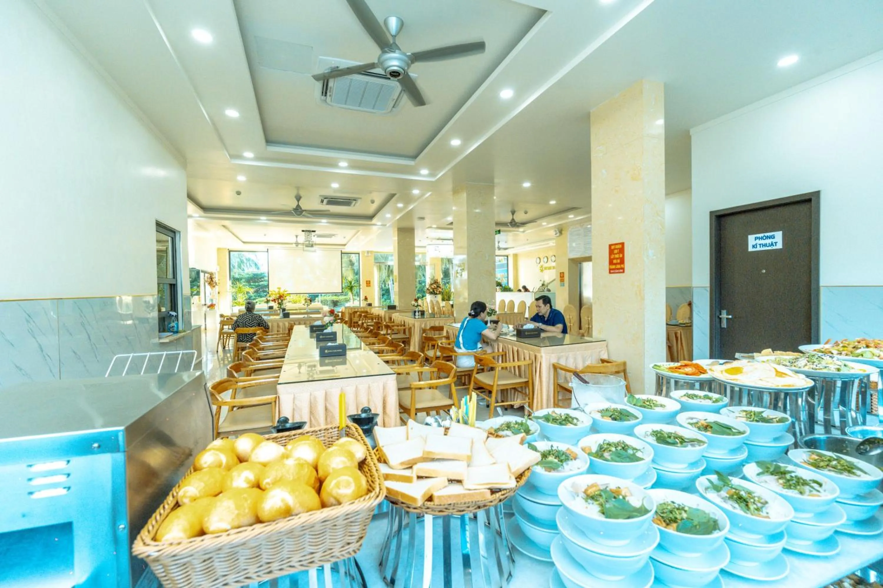 Food in Home Park Hotel