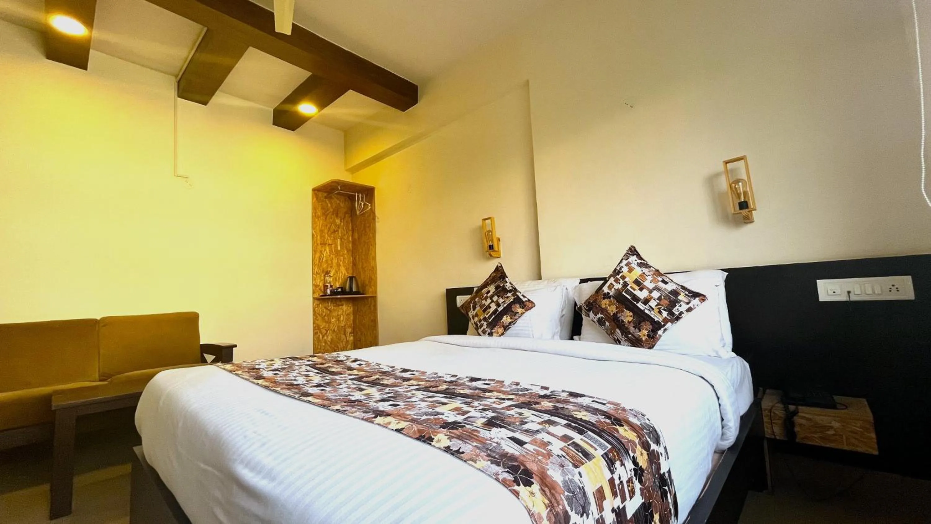 Athasri Hotel HSR Layout