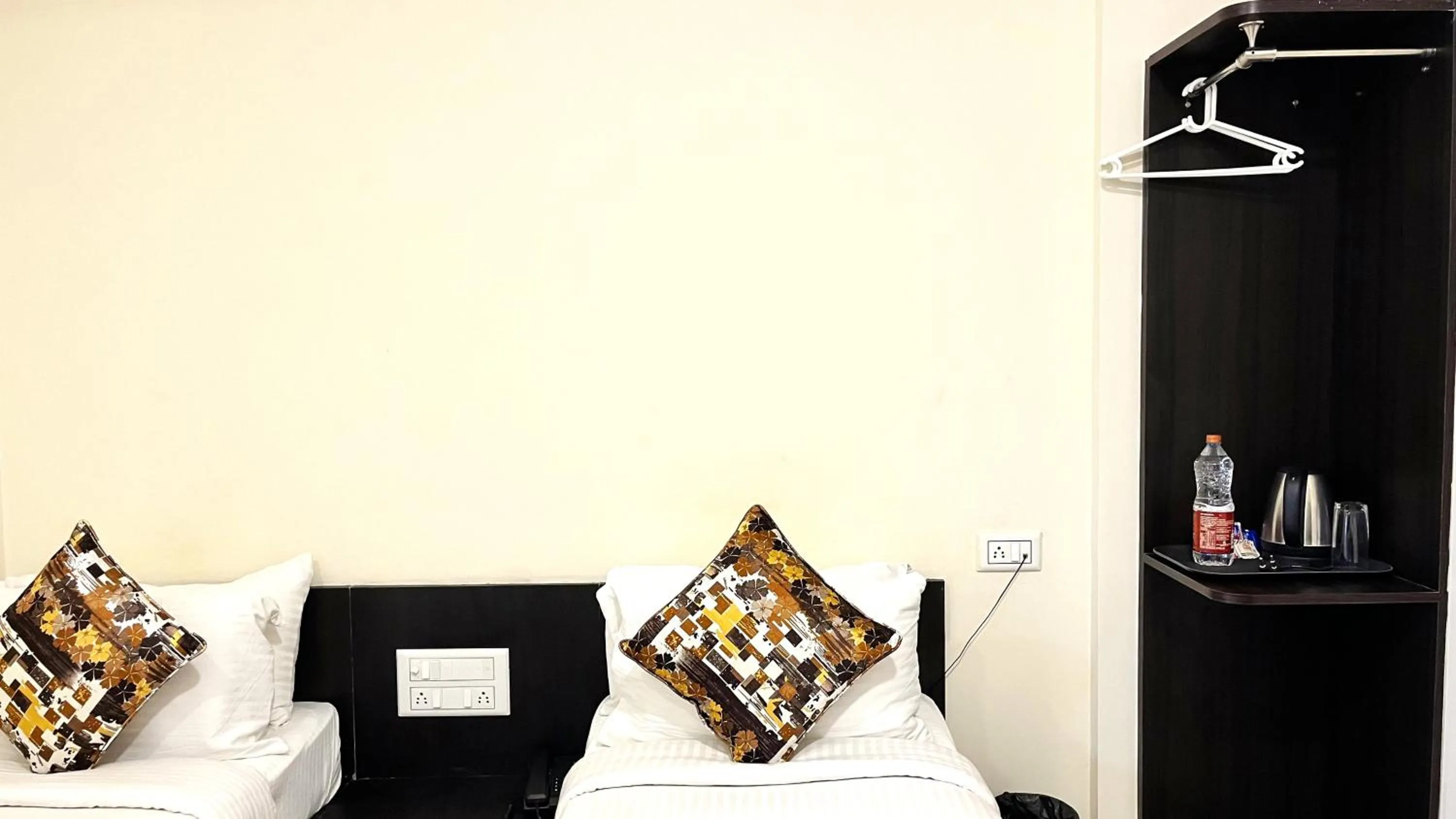 Athasri Hotel HSR Layout