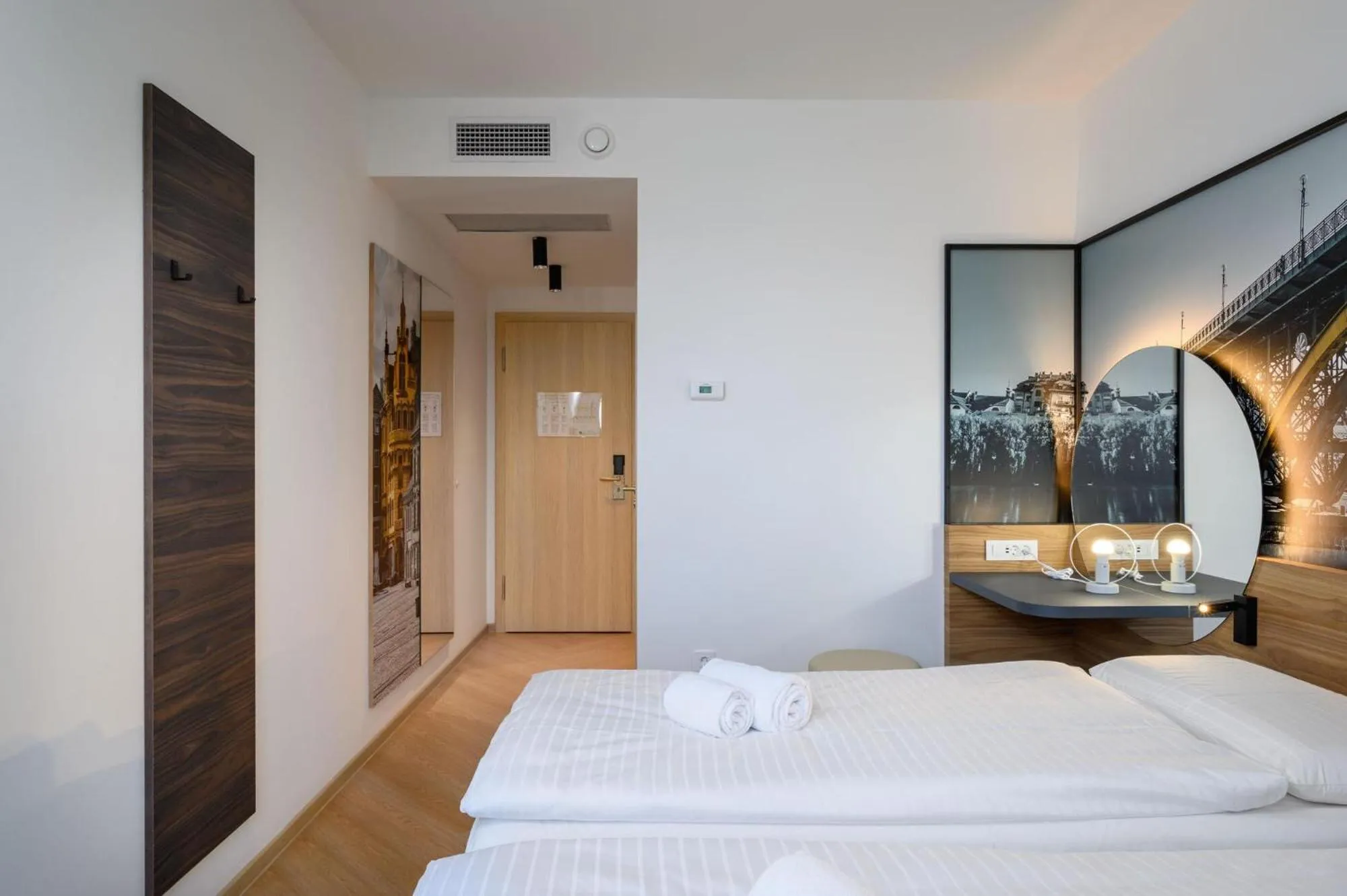 Photo of the whole room, Bed in B&B Hotel Maribor