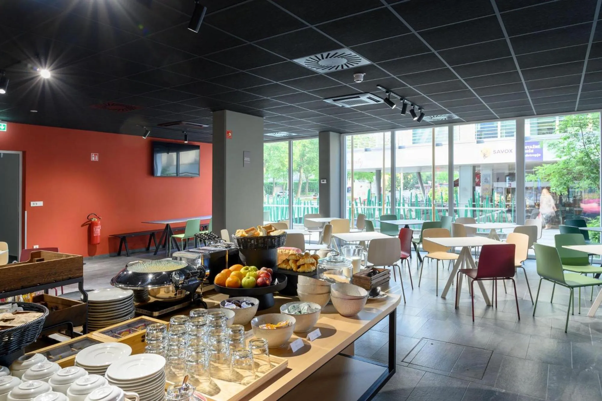 Restaurant/places to eat in B&B Hotel Maribor