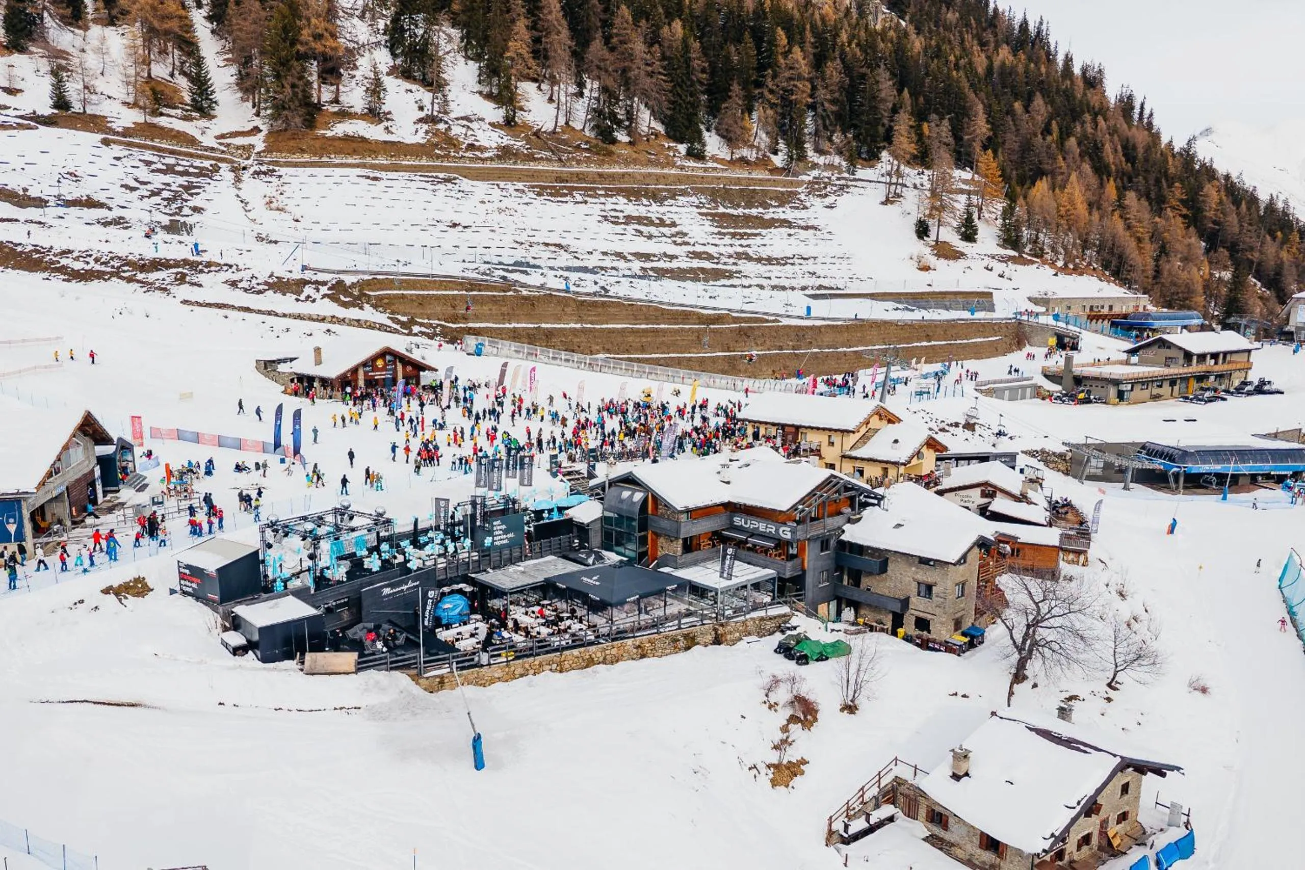 Property building in Super G