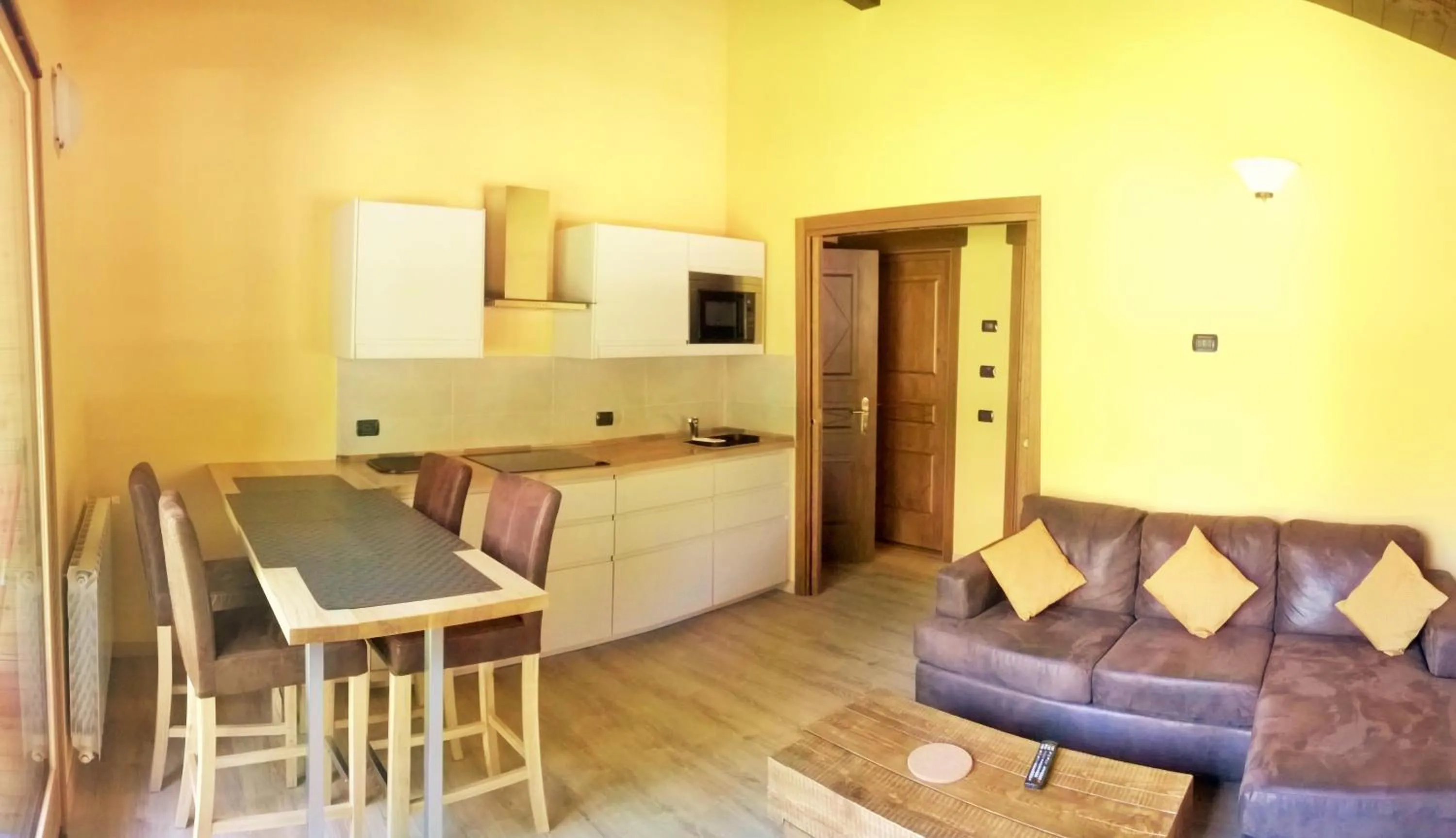 Living room in Chalet Alpina Hotel & Apartments