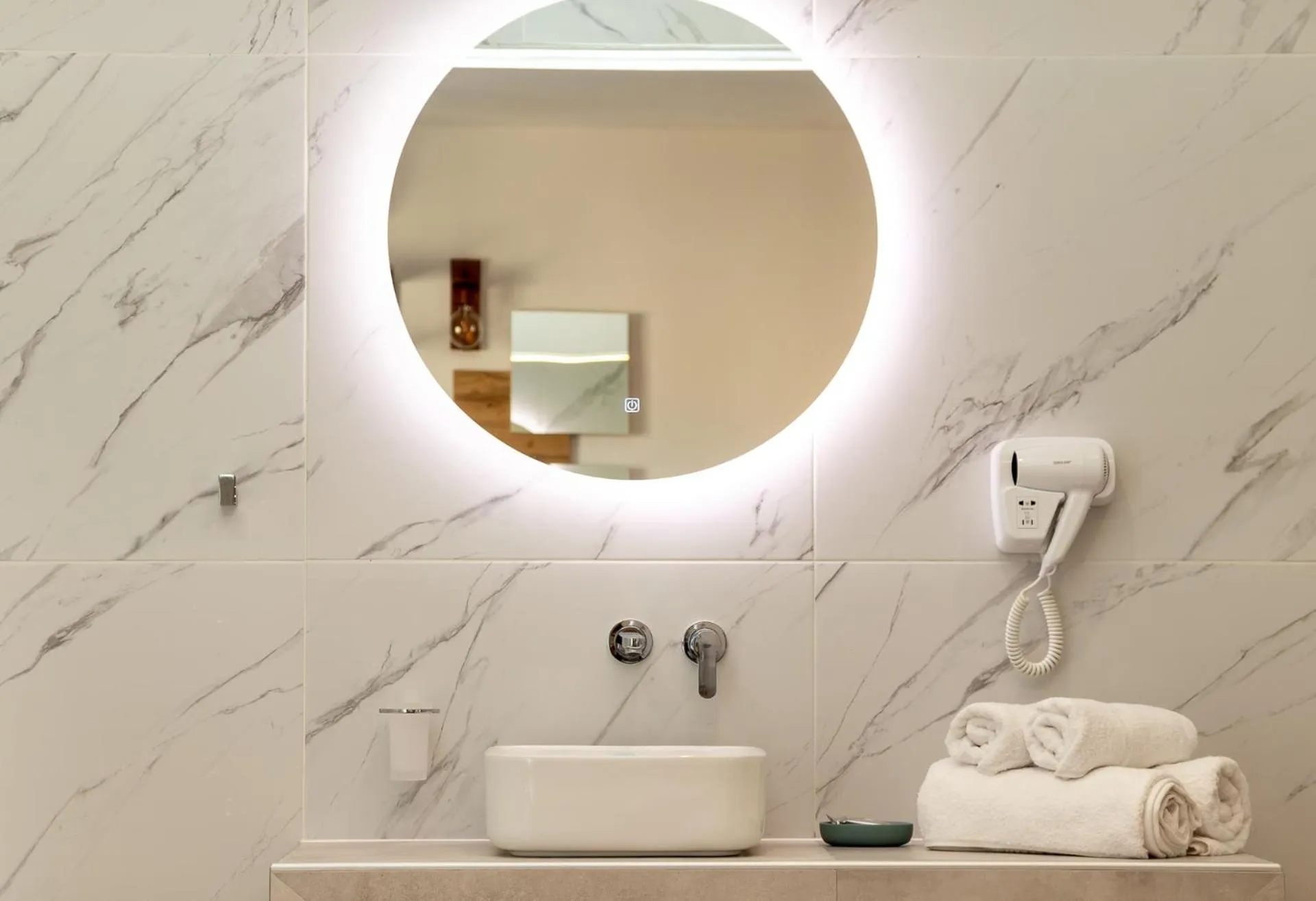 Bathroom in Dunlin Hotel