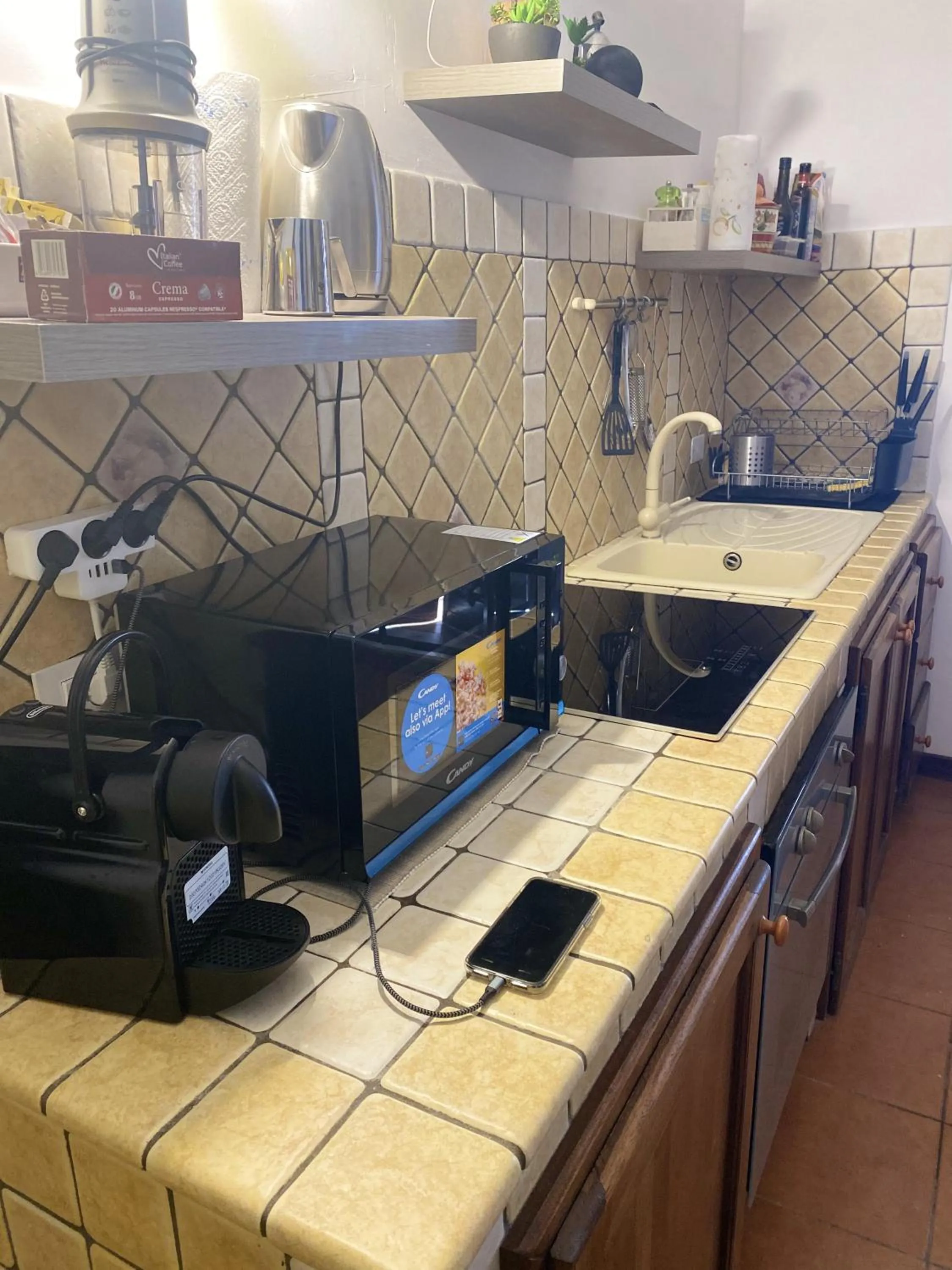 Coffee/tea facilities in Casa Emma