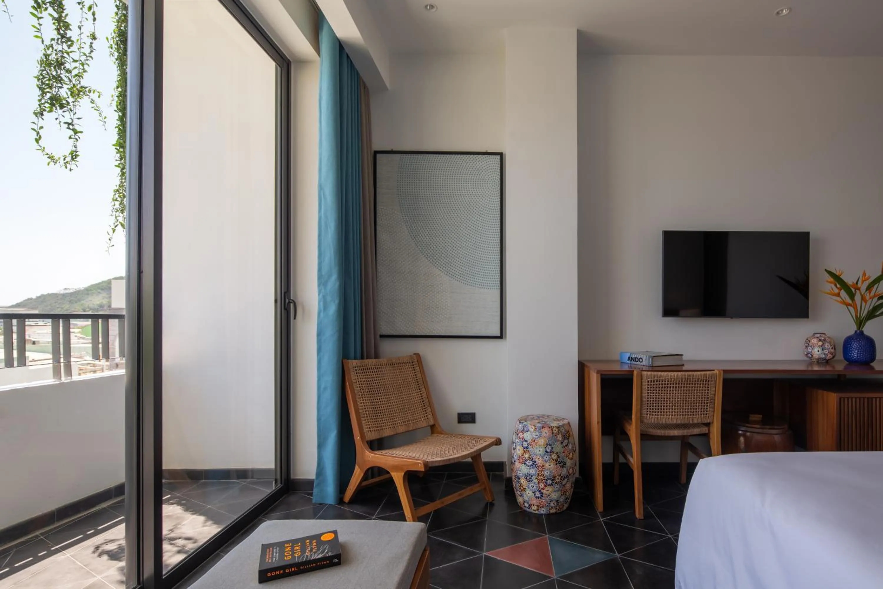 Communal lounge/ TV room, Bed in Le Mint Hotel Quy Nhơn