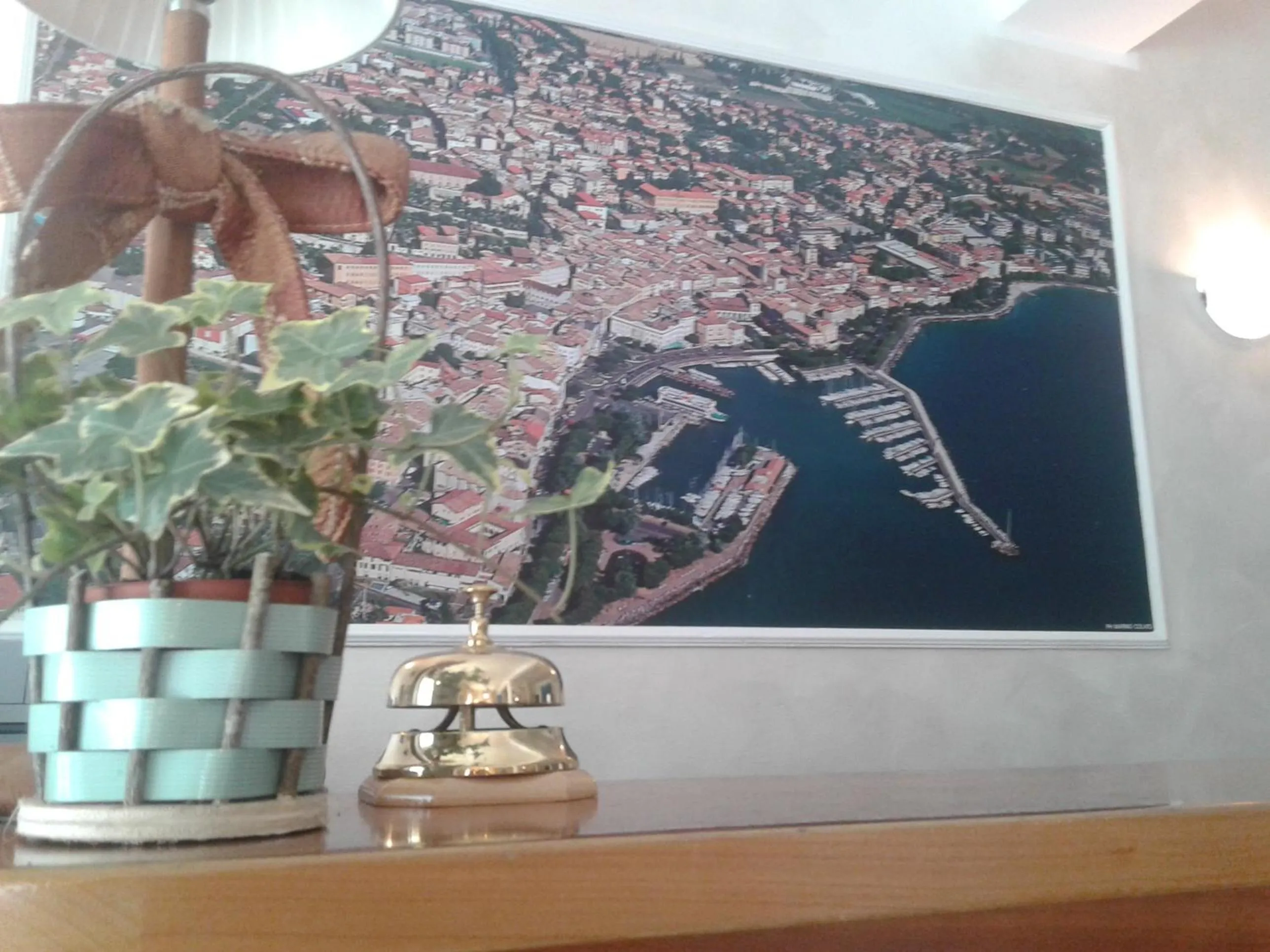 Decorative detail in Hotel Astoria