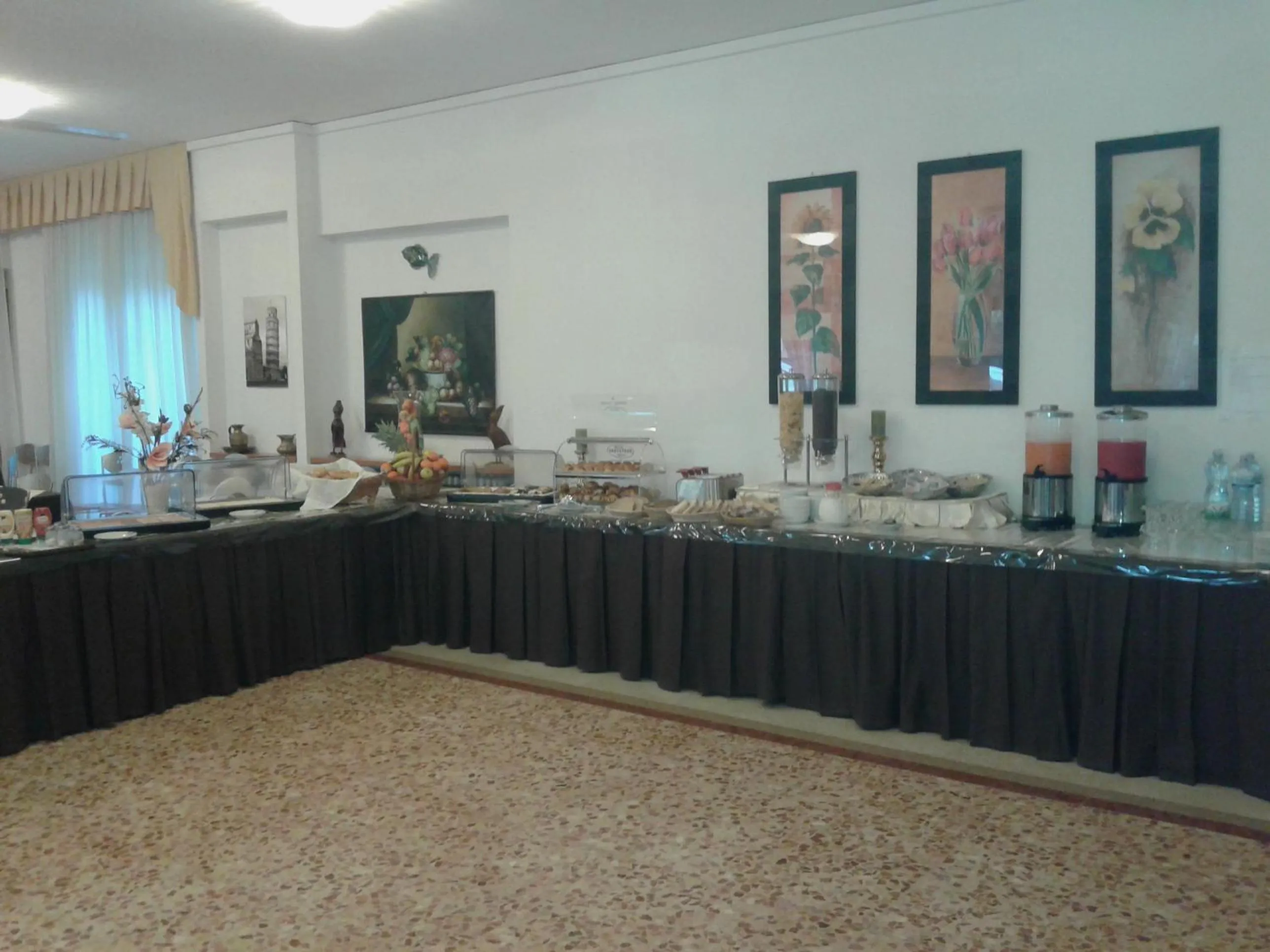 Buffet breakfast in Hotel Astoria