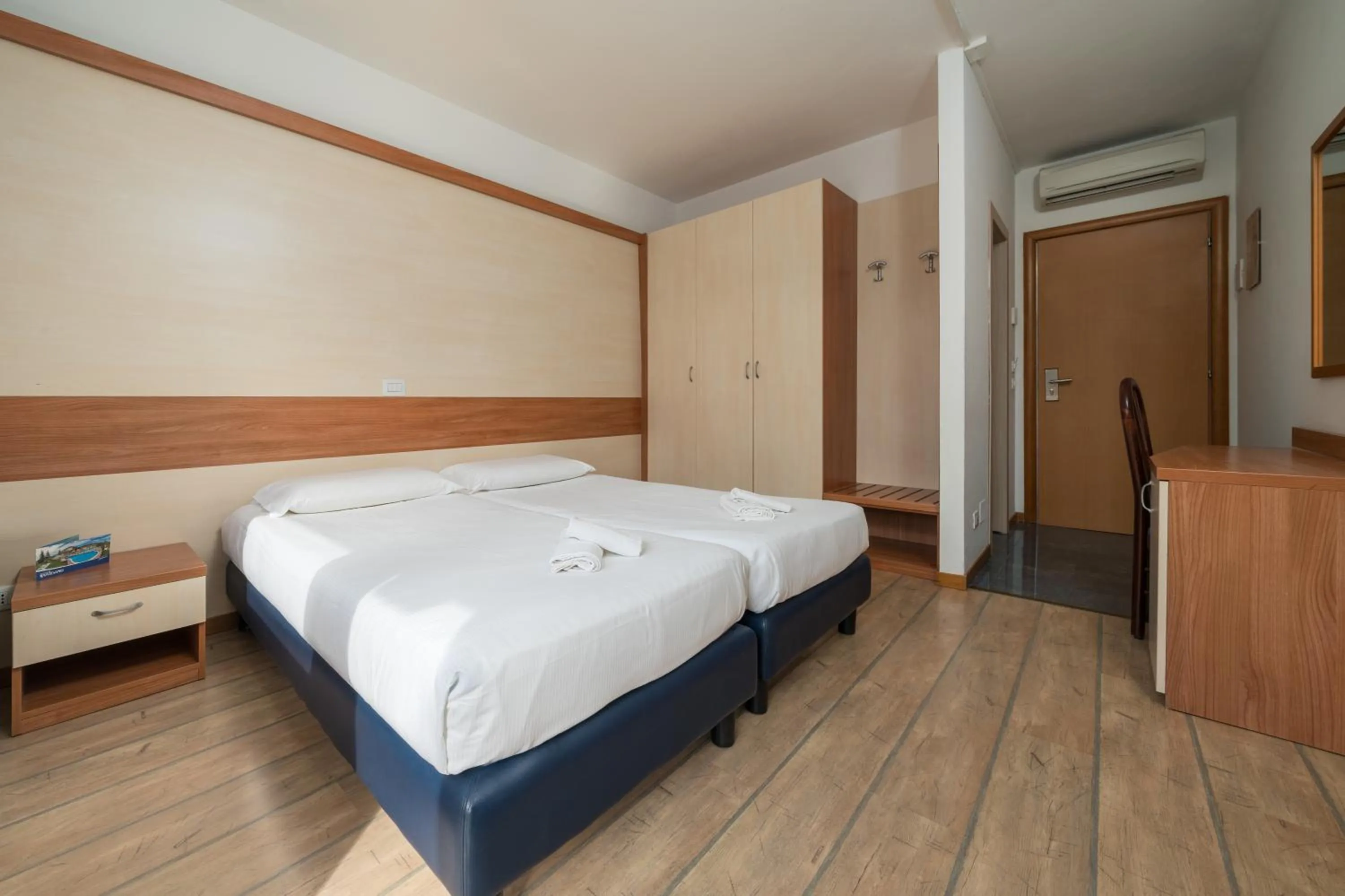 Bed in Hotel Centro Turistico Gardesano