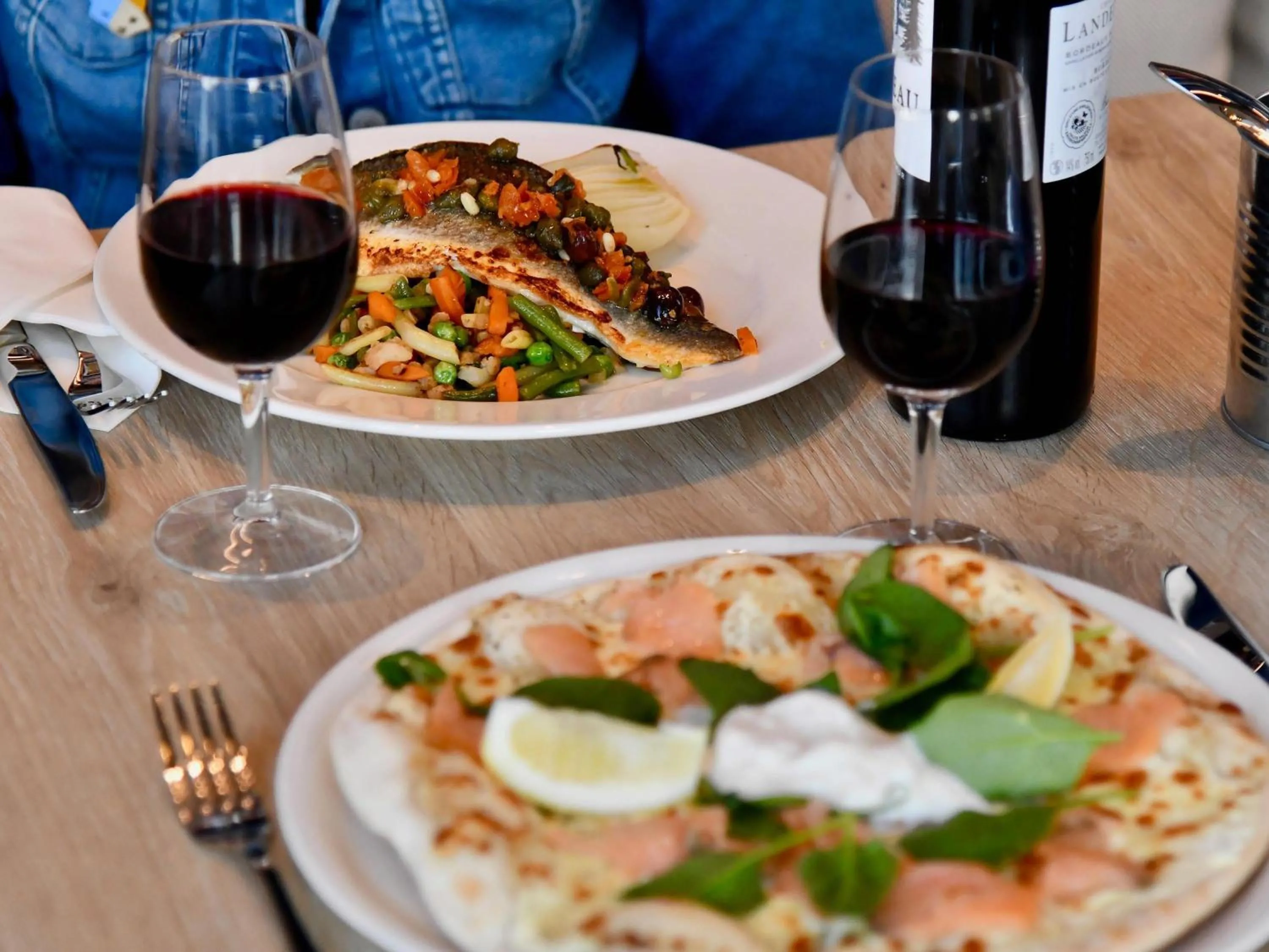 Restaurant/places to eat in ibis Styles Saint Nazaire Centre Gare