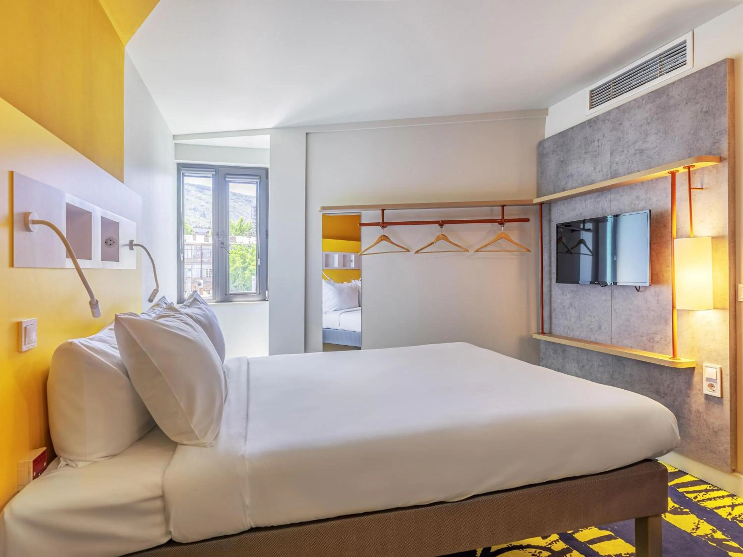 Bedroom, Bed in ibis budget Tbilisi Center