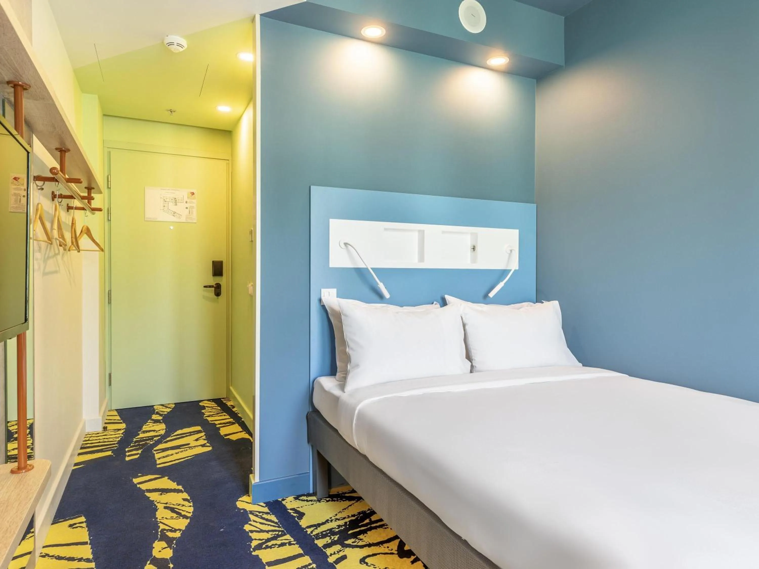 Bedroom, Bed in ibis budget Tbilisi Center