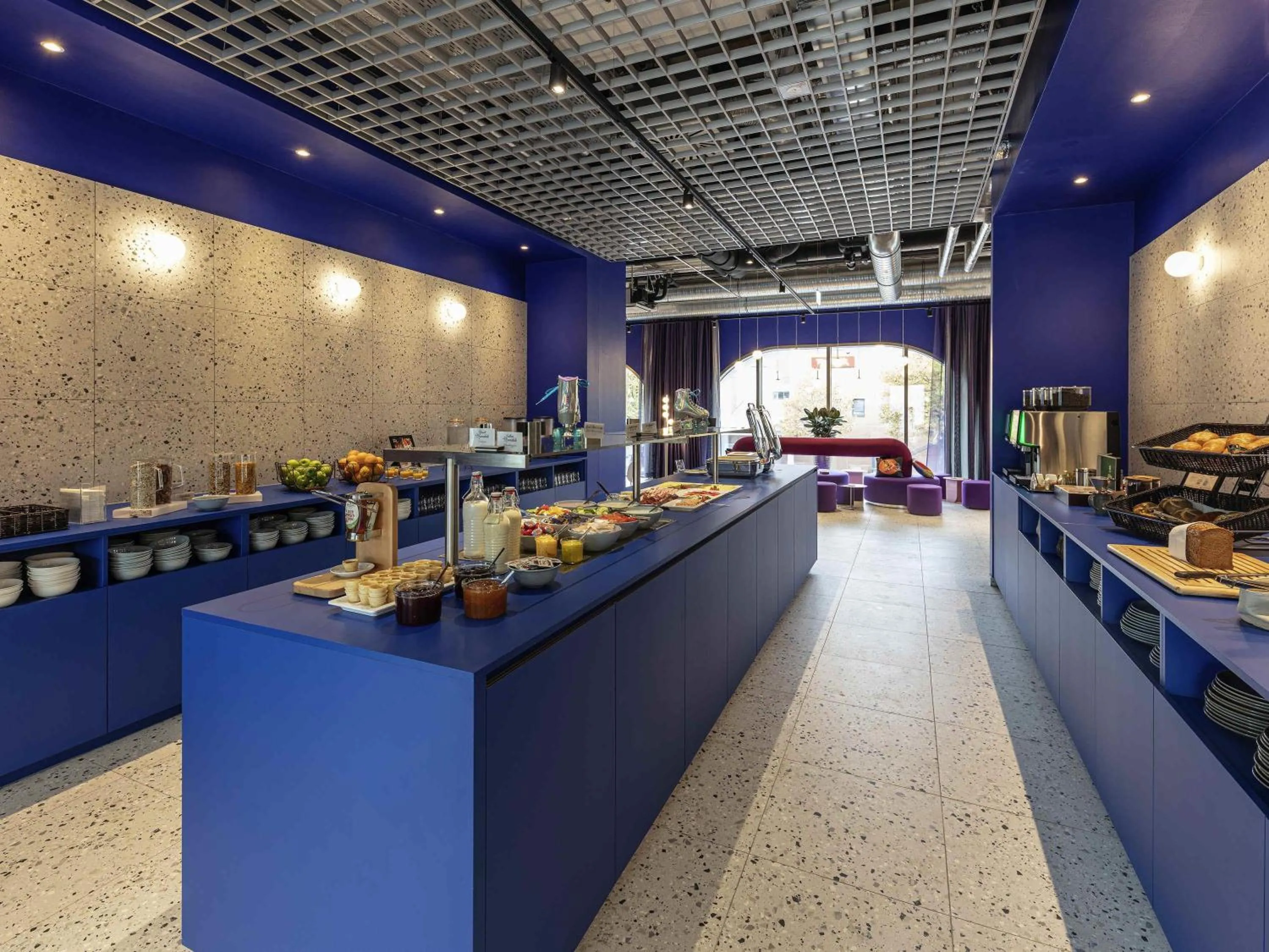 Breakfast in ibis Styles Muenchen Perlach