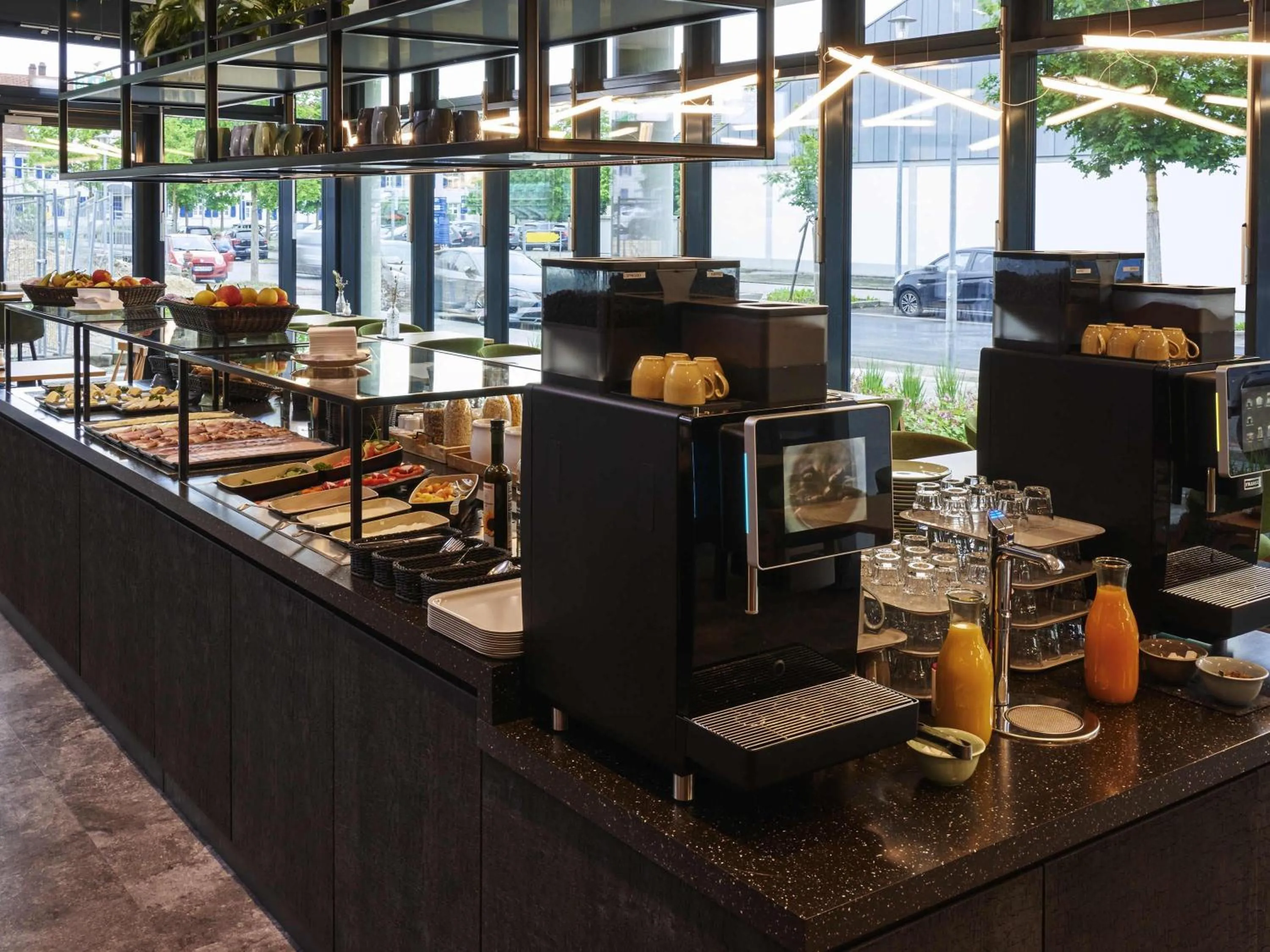 Breakfast in Ibis Styles Singen