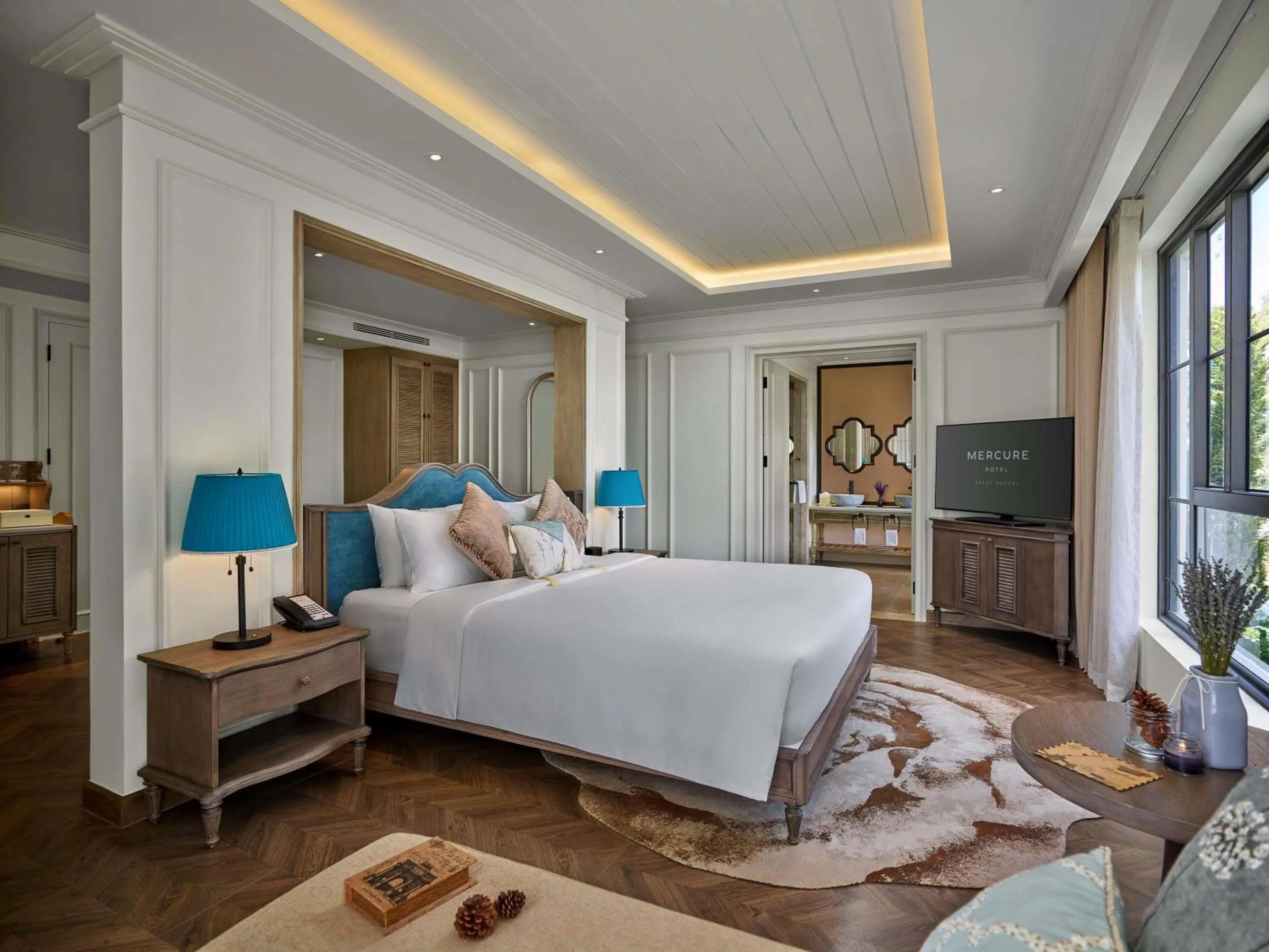 Bedroom, Bed in Mercure Dalat Resort