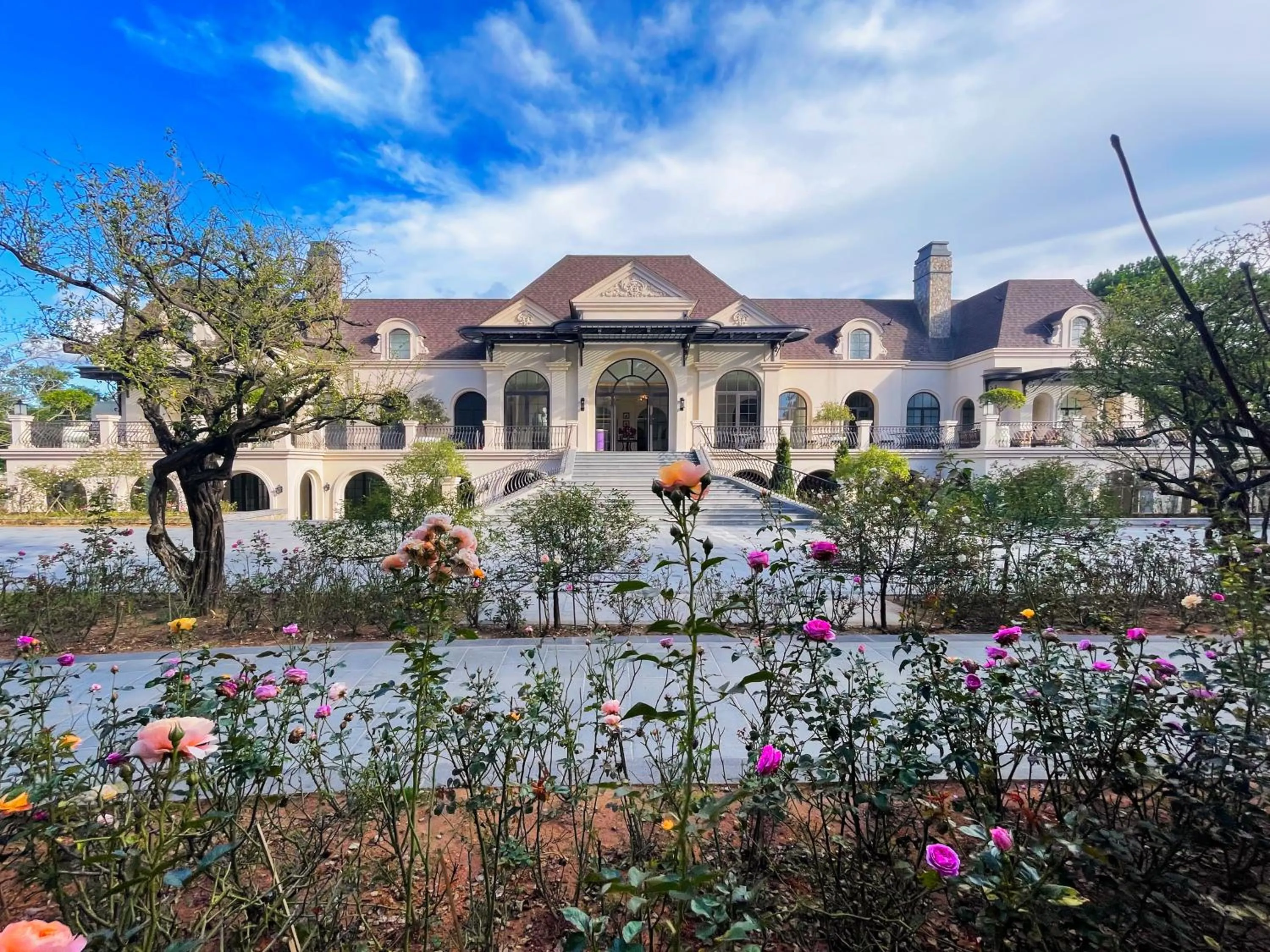 Property building in Mercure Dalat Resort