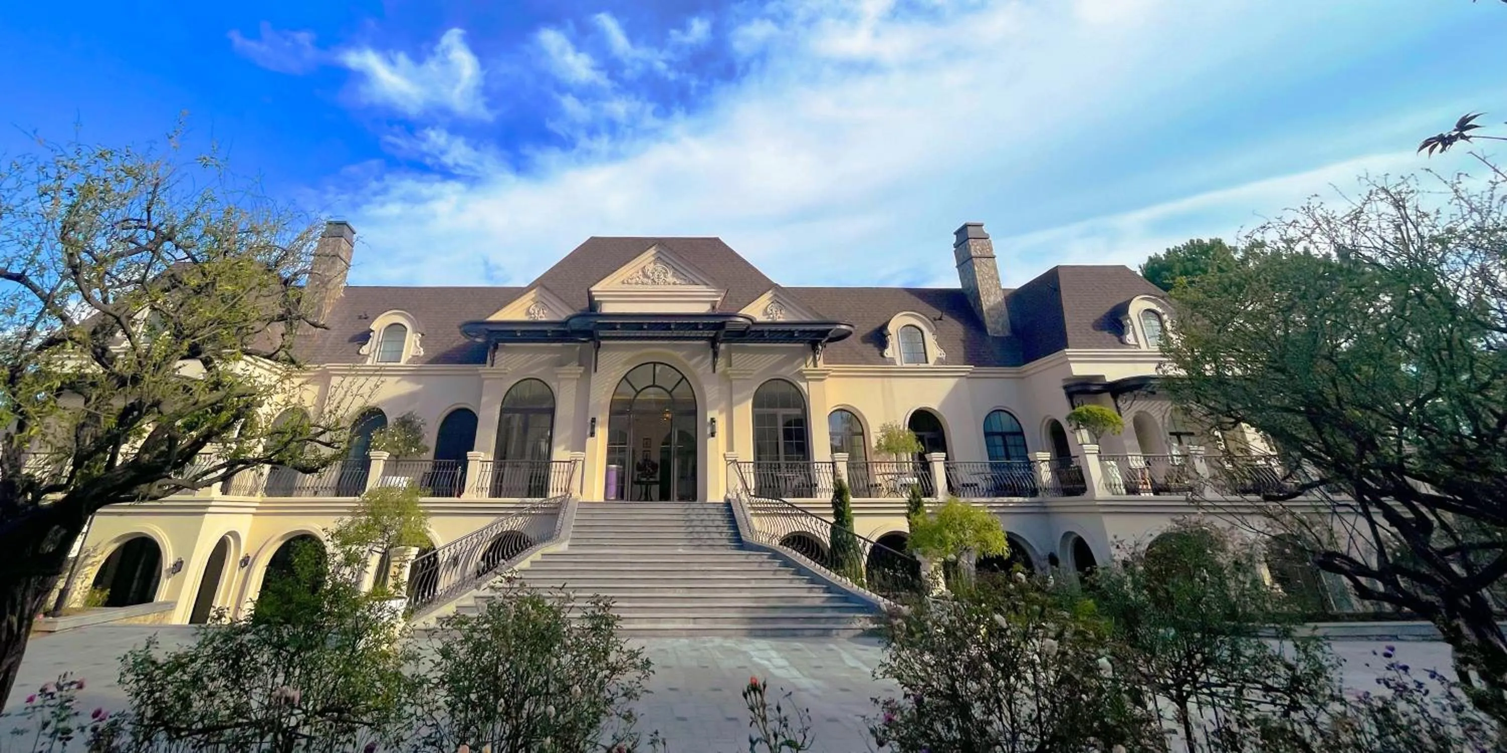 Property building in Mercure Dalat Resort