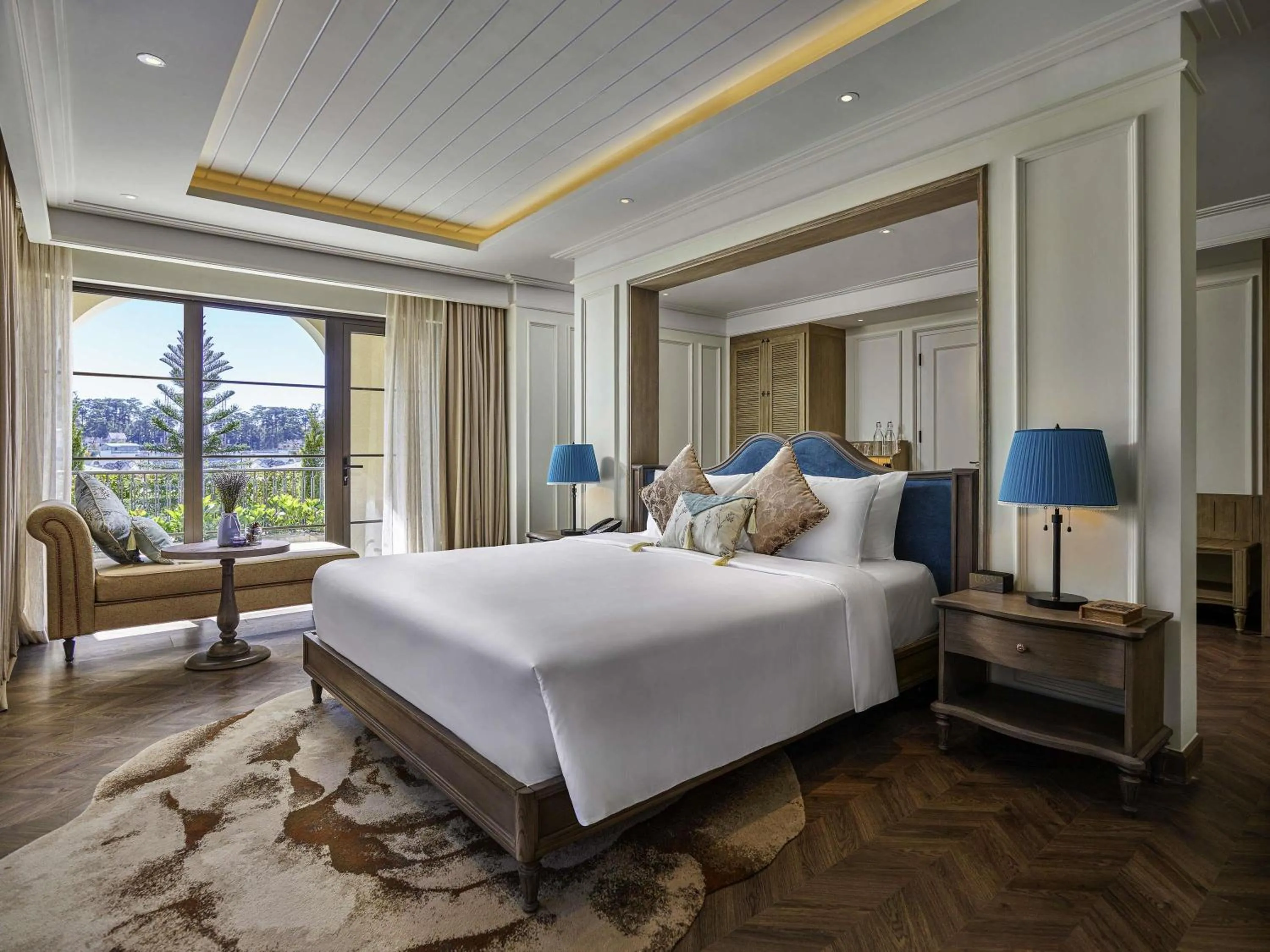 Photo of the whole room, Bed in Mercure Dalat Resort