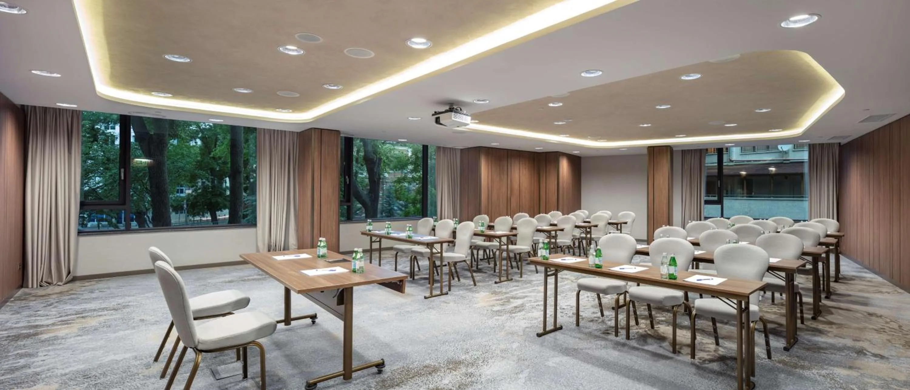 Meeting/conference room in Doubletree By Hilton Plovdiv Center