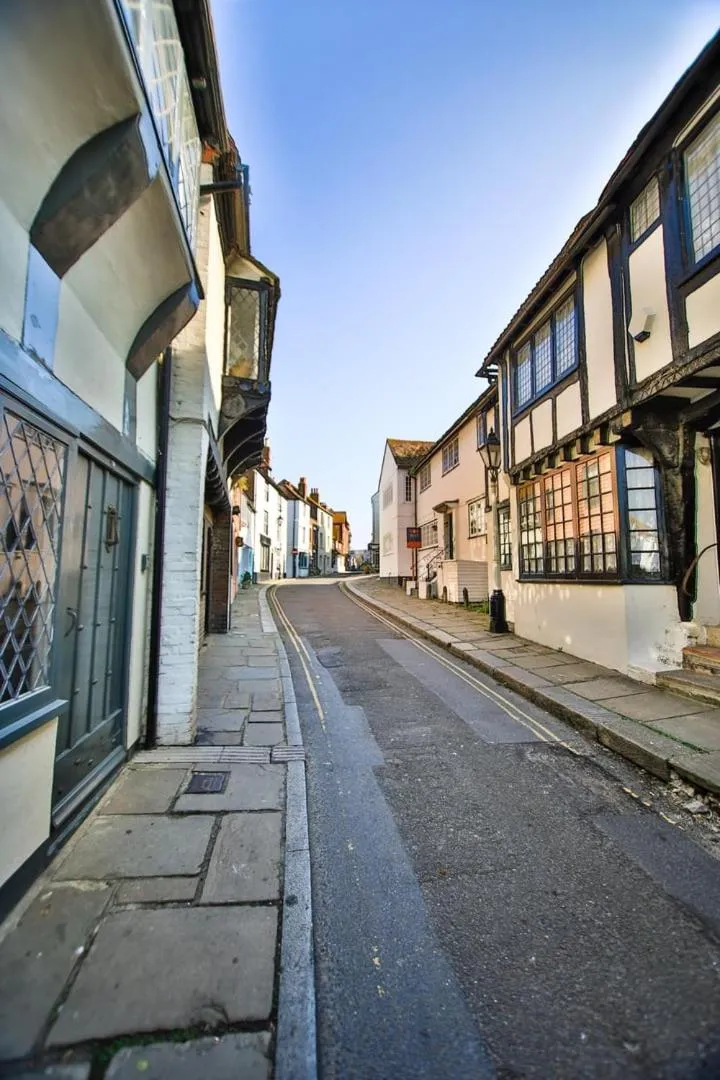 Property building in Fishermans Cottage - Hastings