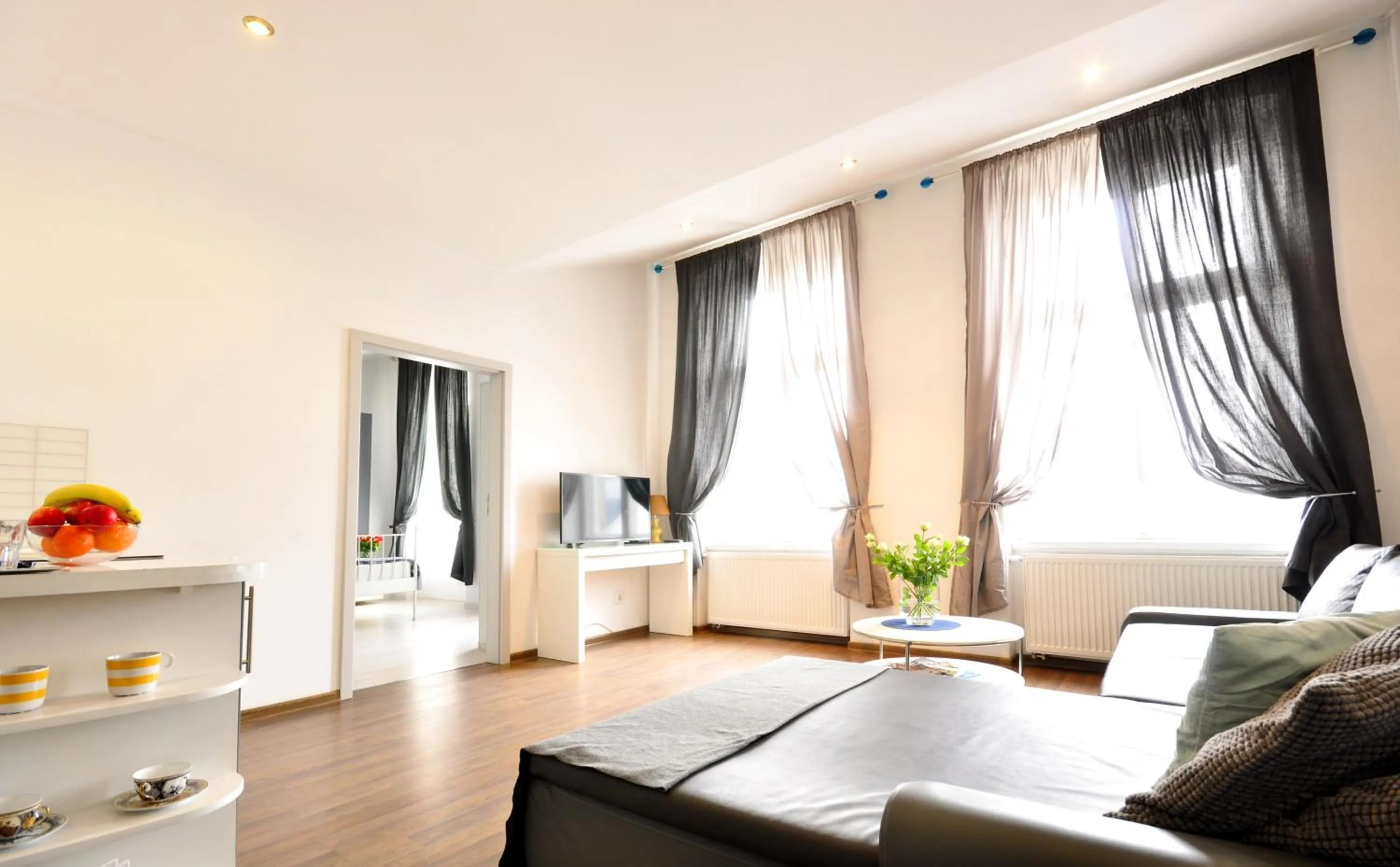 One-Bedroom Apartment with Spa Bath in Apartamenty Młyńska15 self check-in 24h