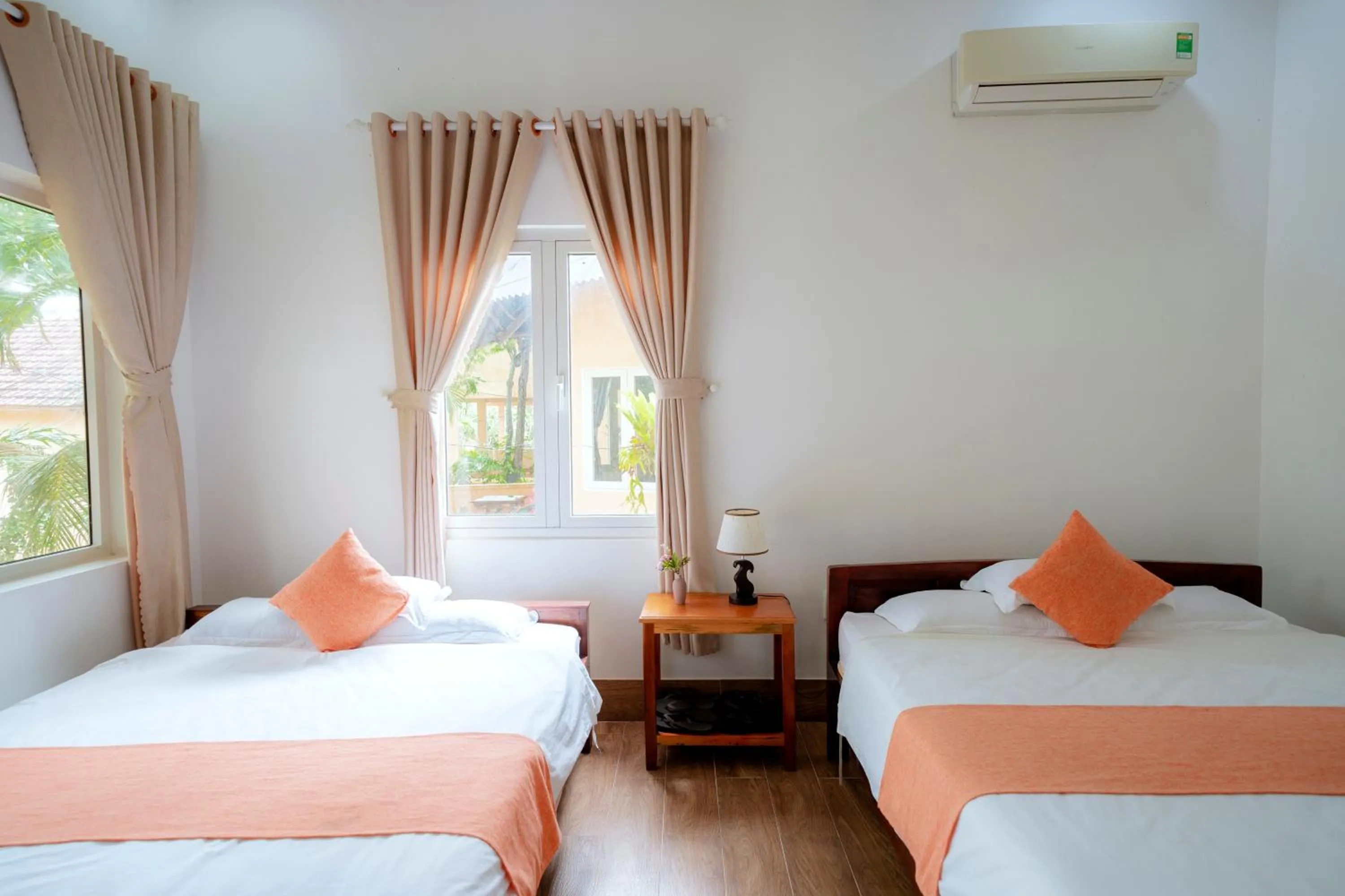 Bed in Thai Tan Tien Hotel