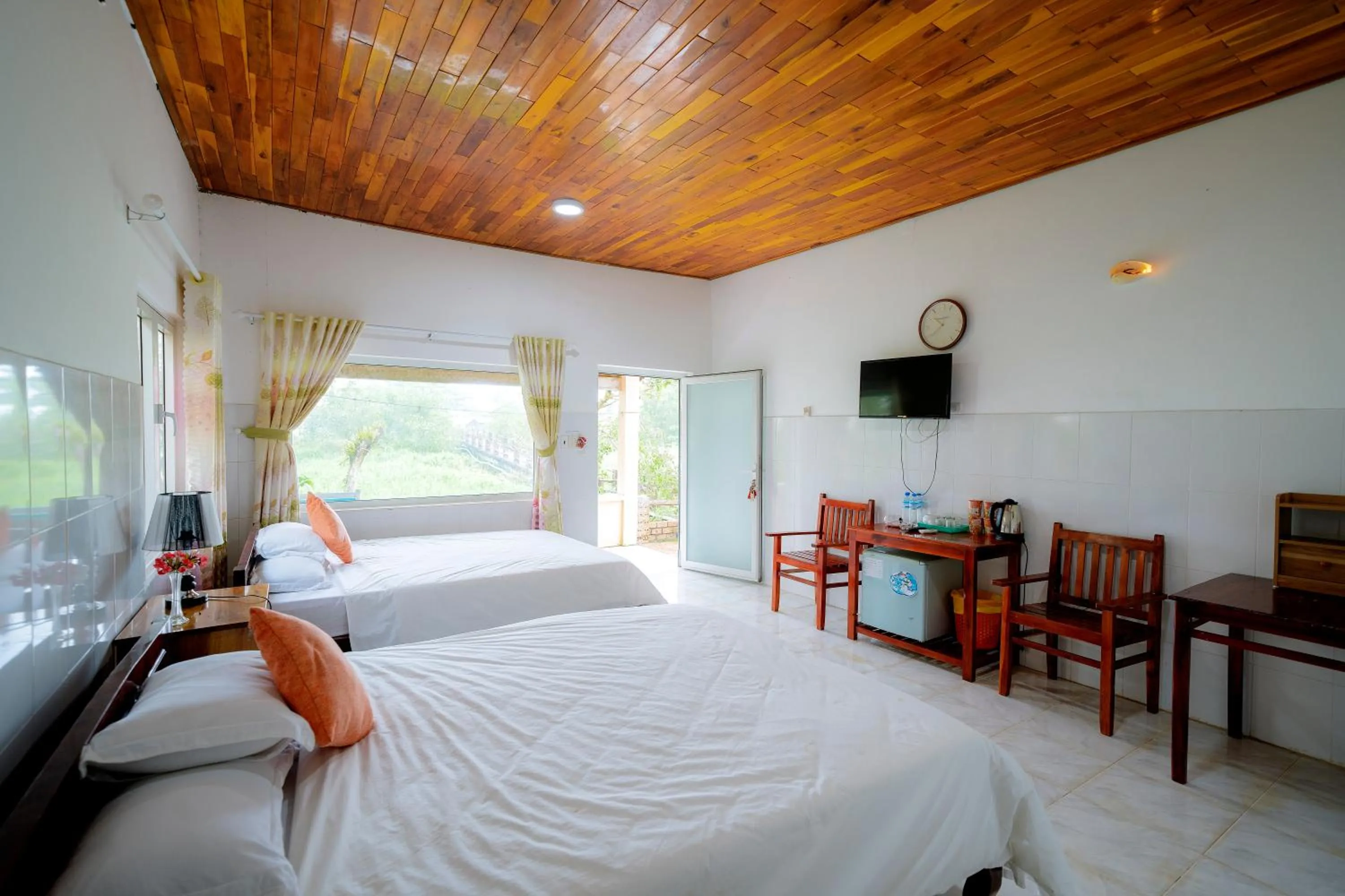 Bed in Thai Tan Tien Hotel