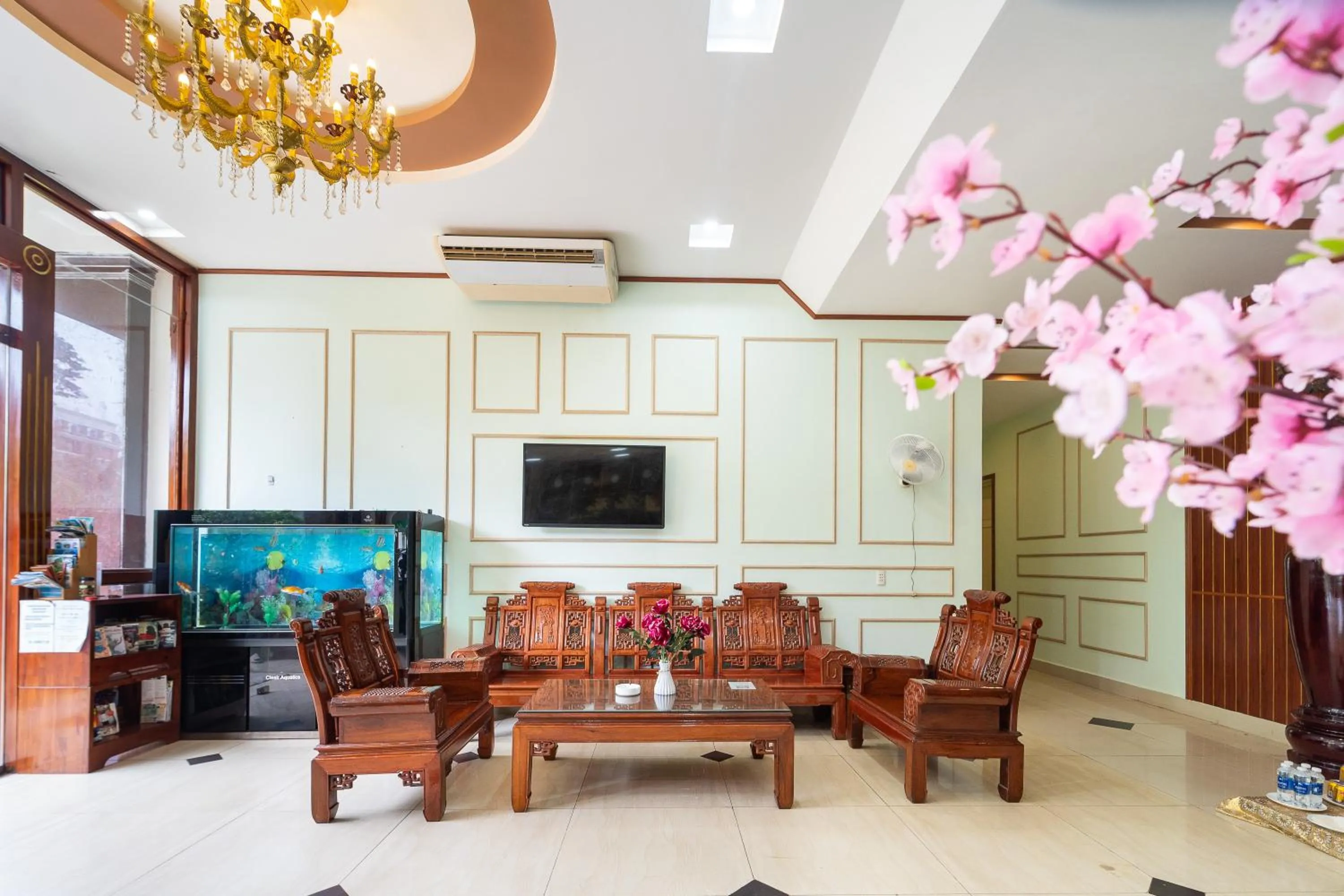 Communal lounge/ TV room in Phu Van Resort & Spa Phu Quoc