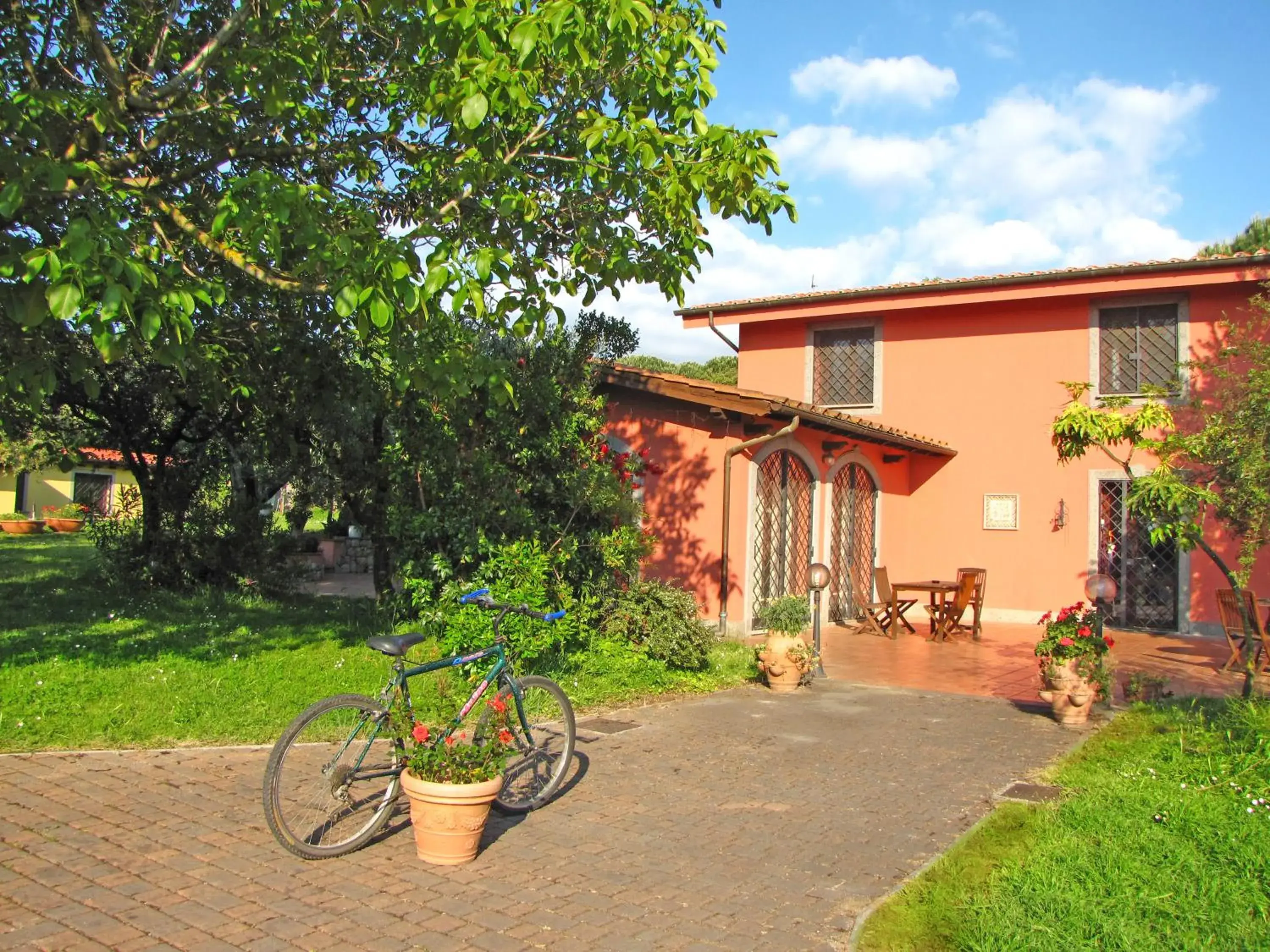 B&B Ai Glicini Castelli Romani B&B Ai Glicini Castelli Romani