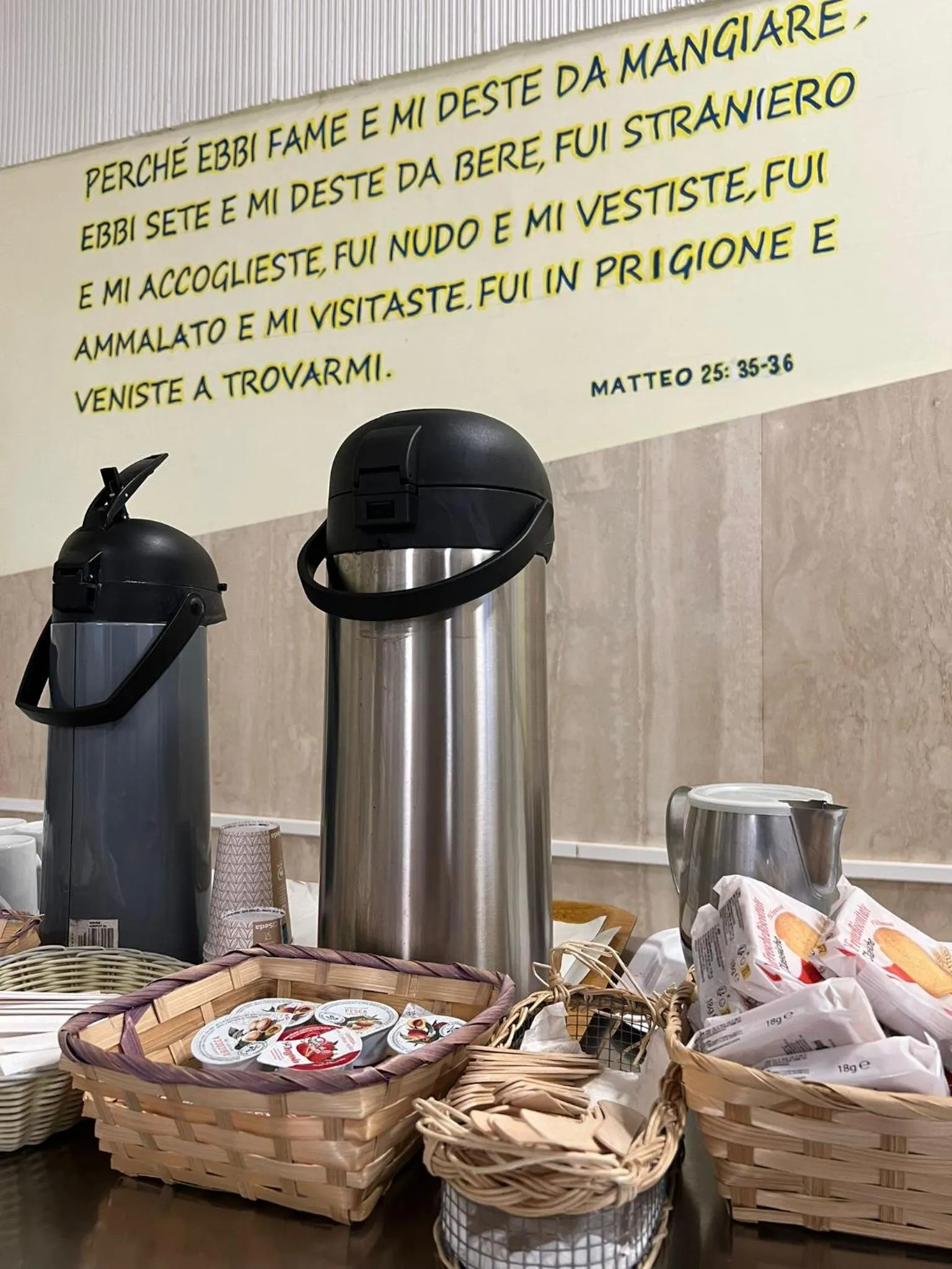 Breakfast in Foresteria Roma Esercito della Salvezza