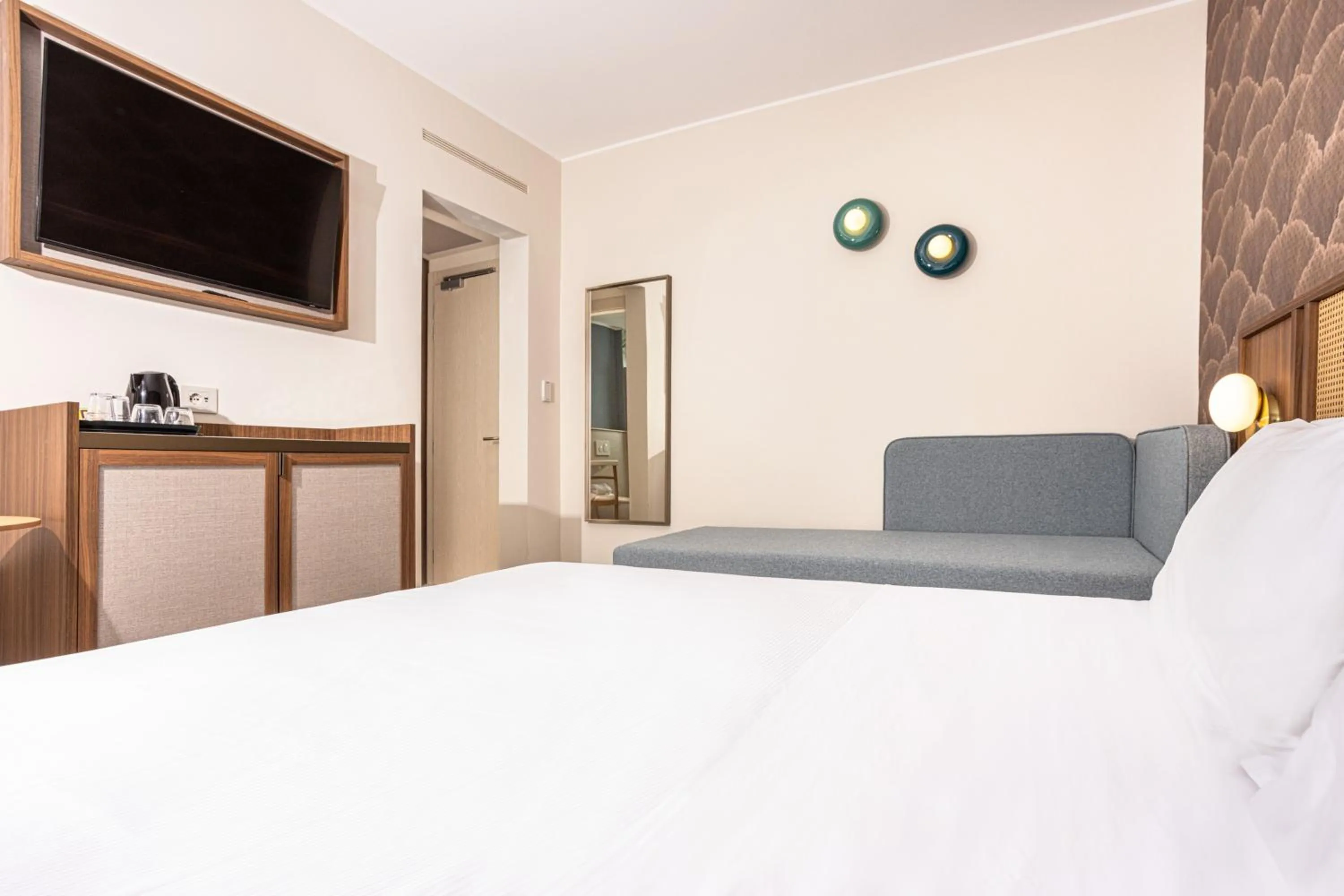 TV and multimedia, Bed in Hotel Diana