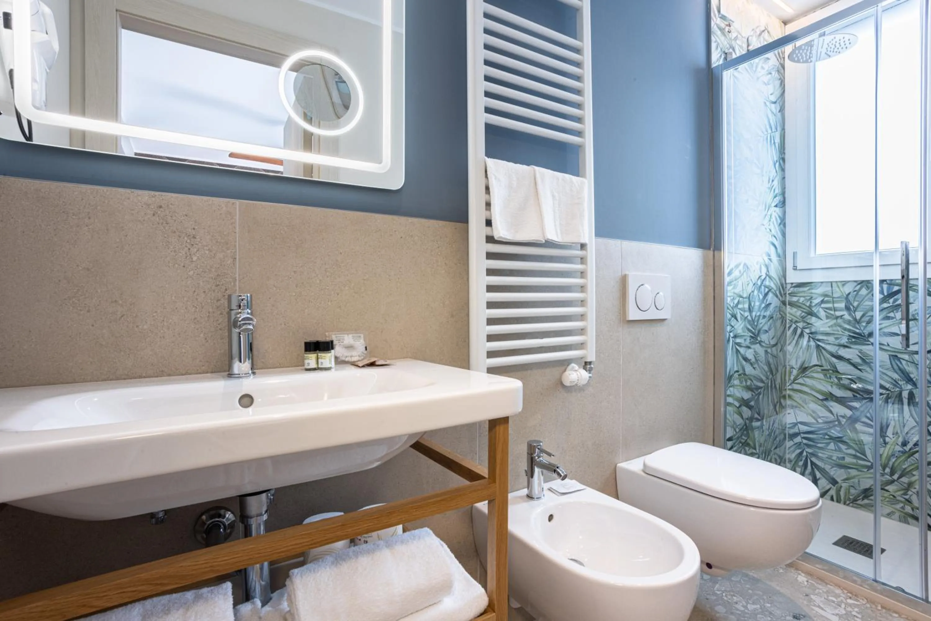 Bathroom in Hotel Diana