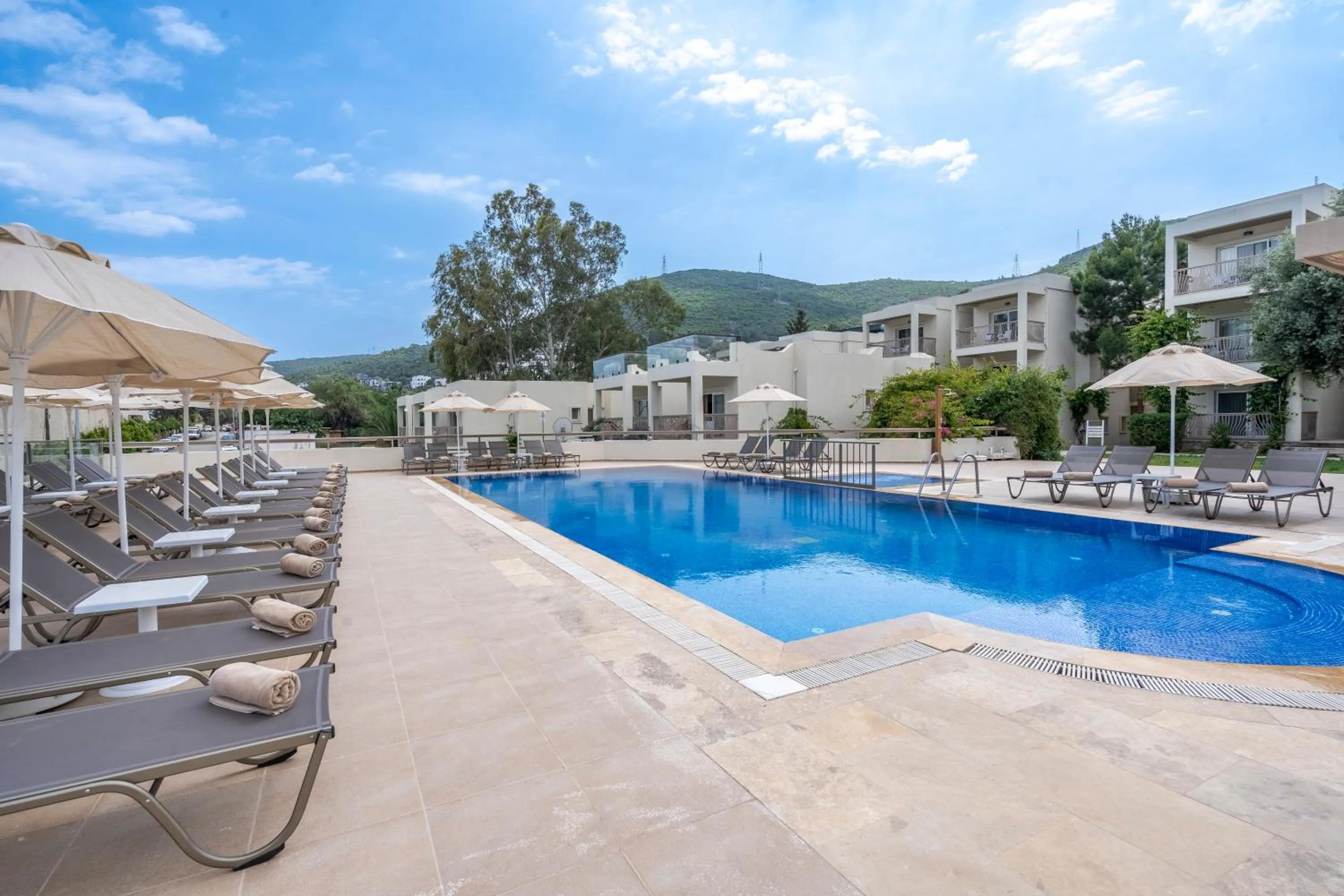 Swimming pool in Trendlife Hotels Torba