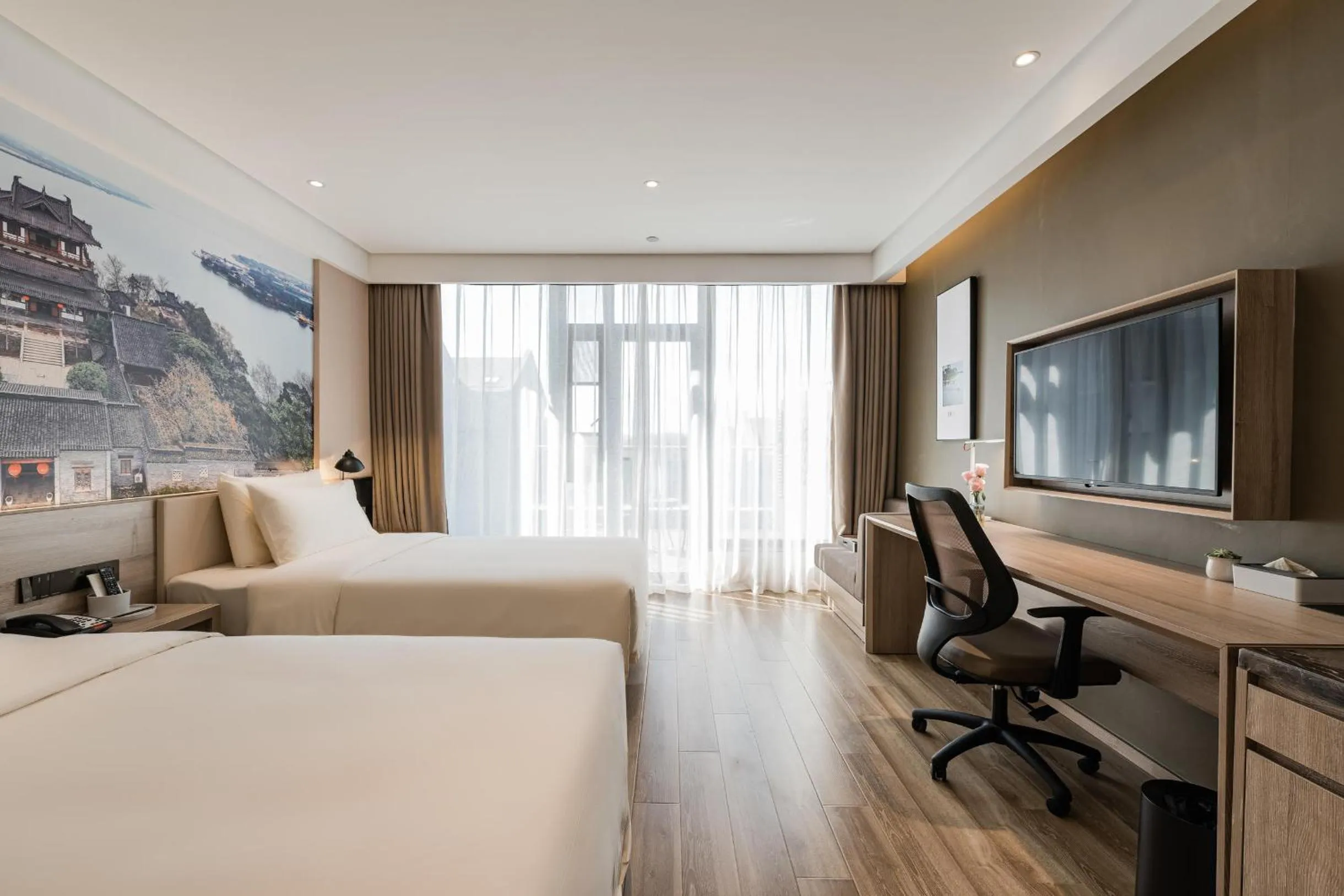 Atour Hotel Zhenjiang Xijindu Jinshan Temple